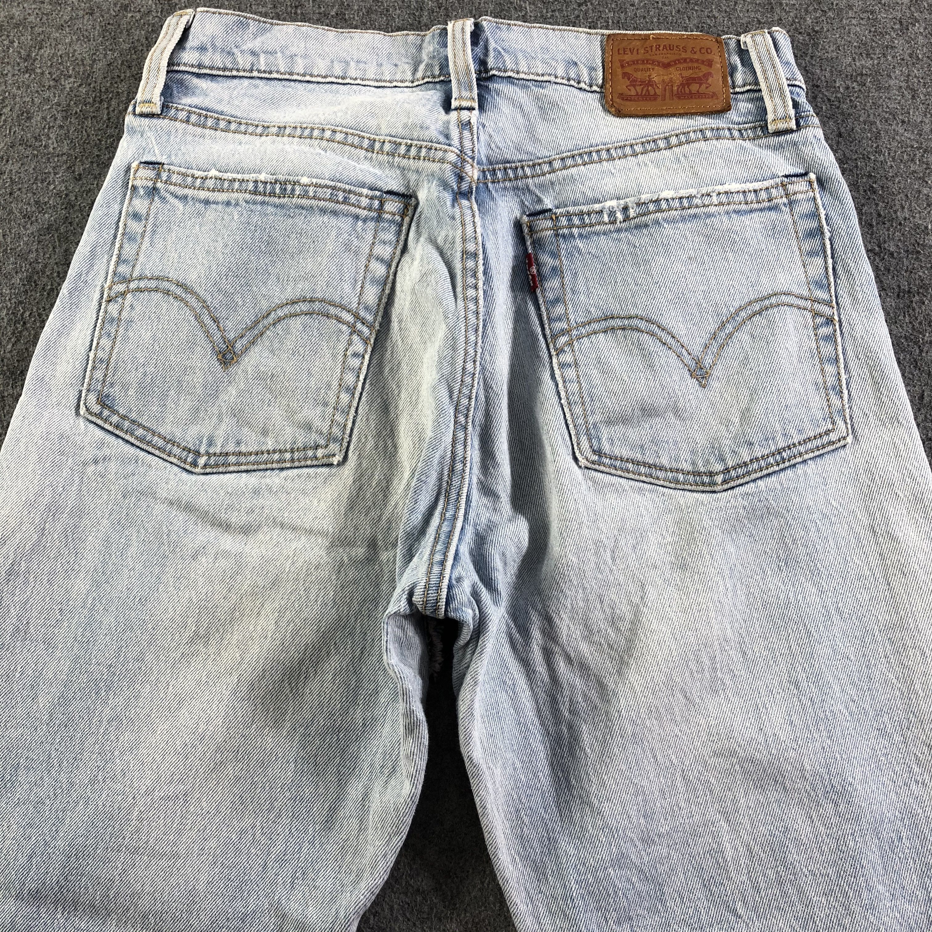 Levi's Vintage Light Wash Levis 501 Jeans-J3711 Size US 28 / EU 44 - 4 Thumbnail