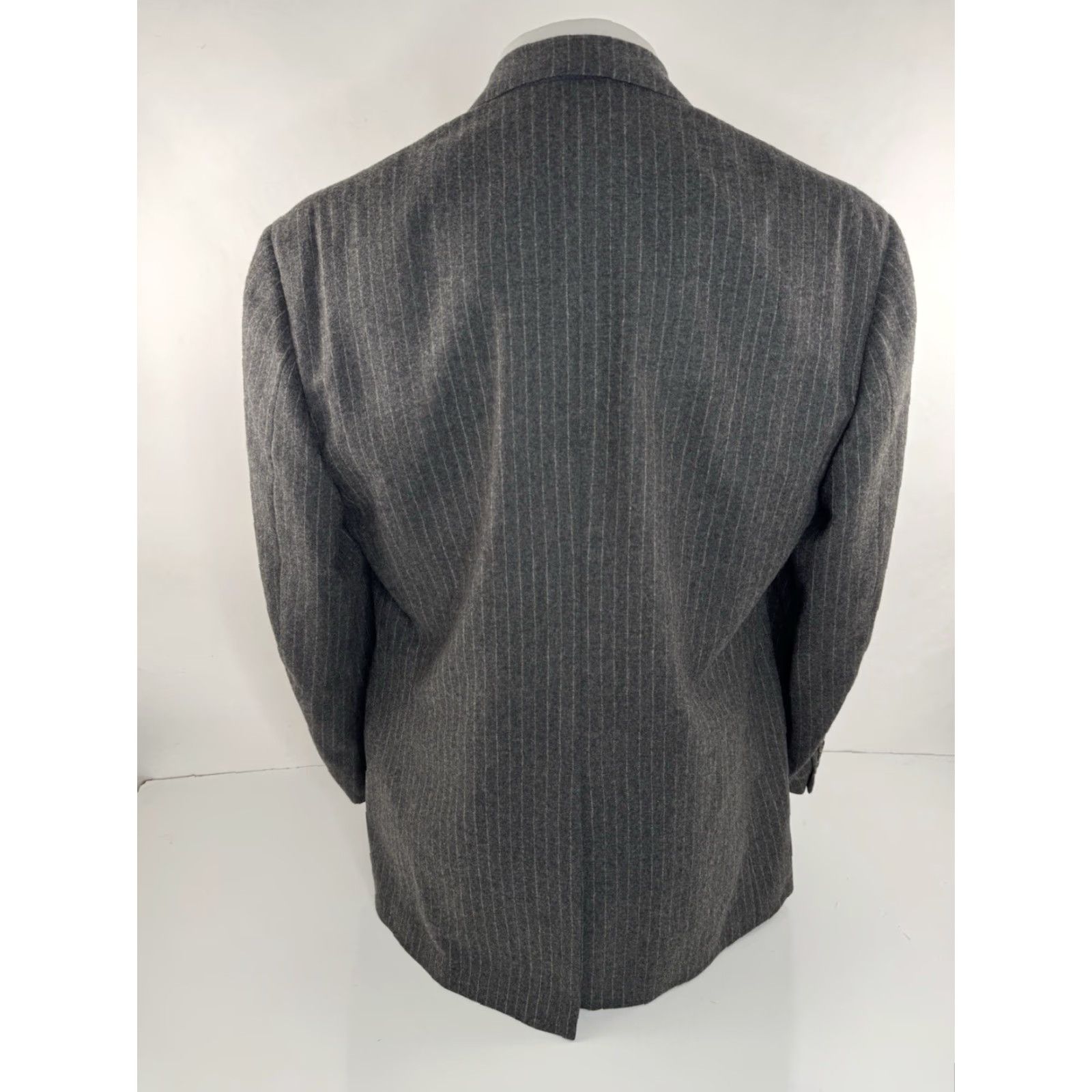 Polo Ralph Lauren Polo Ralph Lauren USA Wool Pinstripe Mens 44 Suit EXCELLENT Grey USA Theme Wool Coat Pants 44 Regular Men’s Suit Mens Size US XXL / EU 58 / 5 - 4 Thumbnail