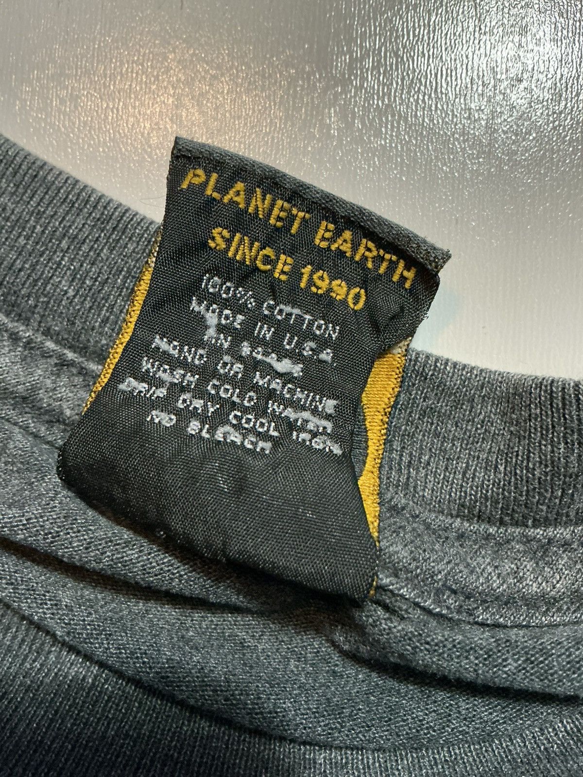 Vintage Vintage 90s Y2K Planet Earth Skateboards Graphic S/S T-Shirt Size US L / EU 52-54 / 3 - 9 Thumbnail
