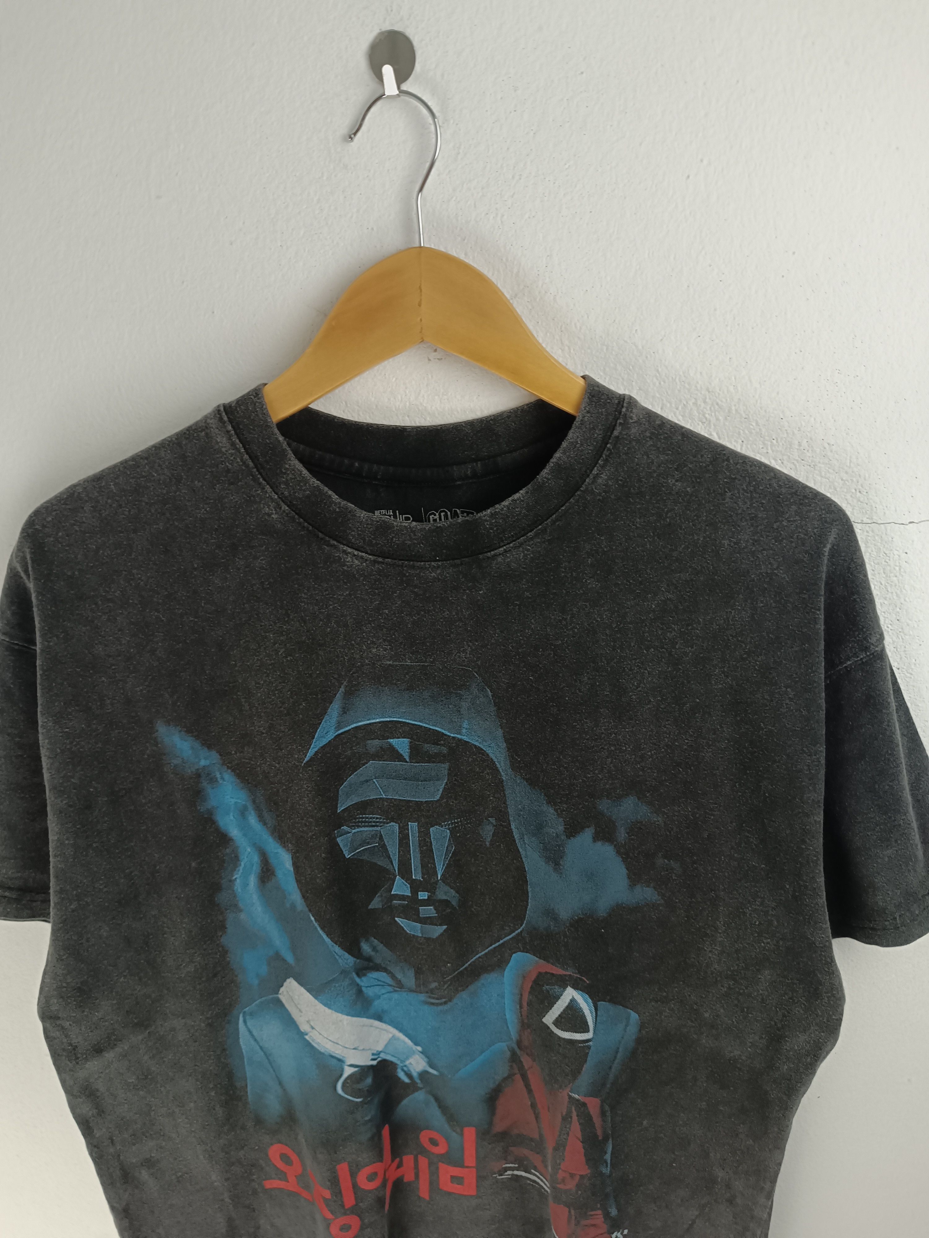 Vintage VINTAGE SQUID GAME X GOAT CREW FADED STYLE TEE HORROR CRIME Size US L / EU 52-54 / 3 - 9 Thumbnail
