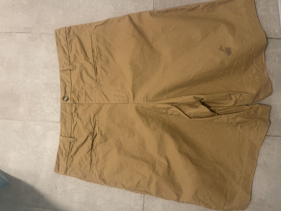 Hidden season Shorts