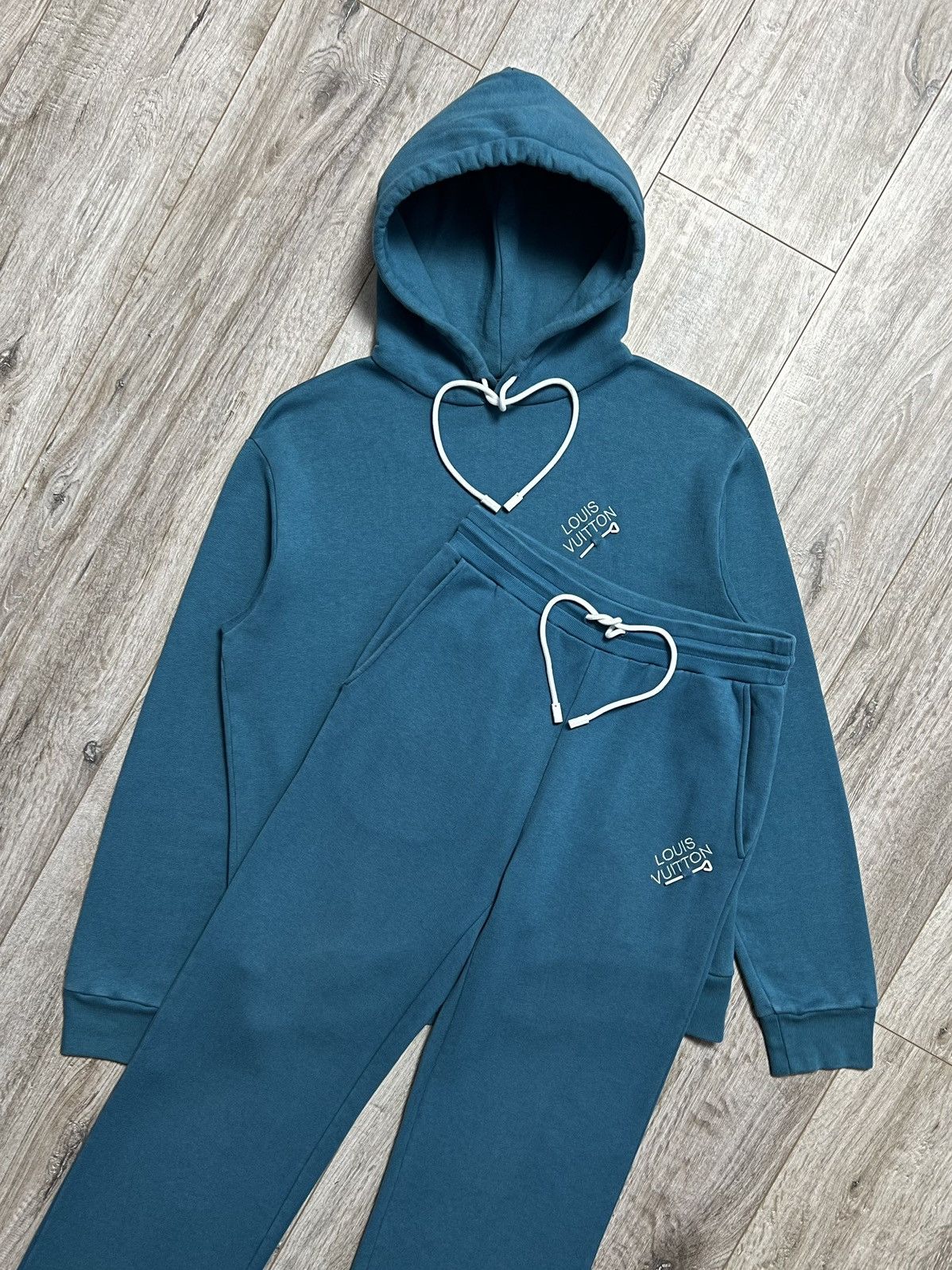 LOUIS VUITTON Sweatsuit LV Signature Logo Hoodie Pants Set Tops