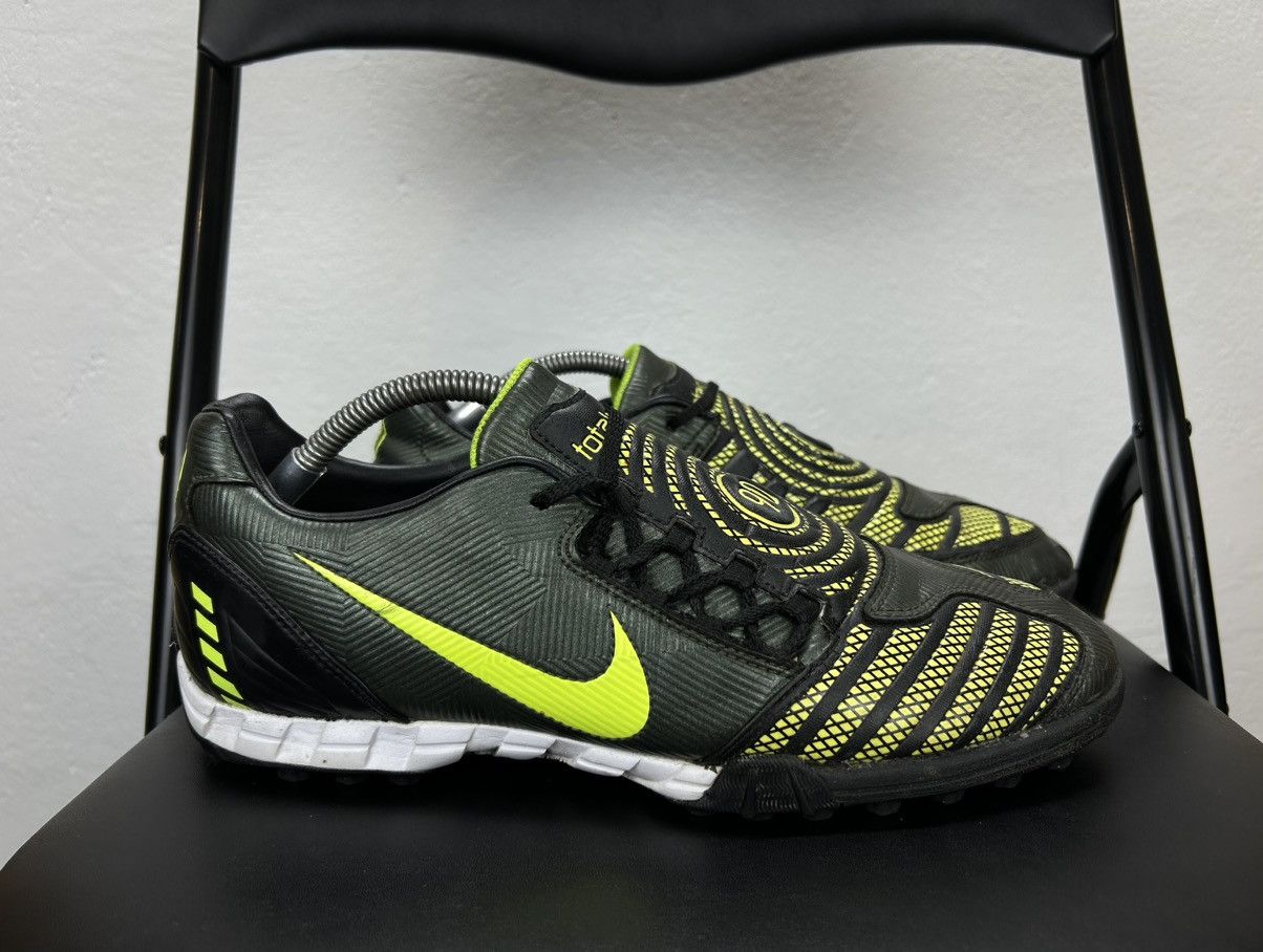 Nike Total 90 Shoot II TF Football Boots 2008 Edition sz 44
