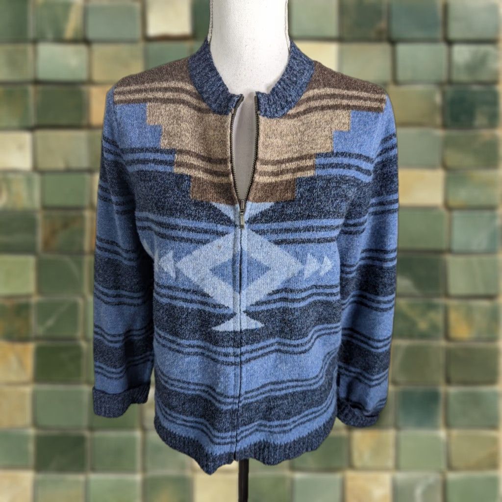 Vintage VINTAGE Woolrich Sweater, 100% Wool, Blue, Aztec/Pullover, M, Womens, 90s, Casual, Heavyweight, Knit, Long Puff Sleeve, Mock Neck, Straight Hem Size M / US 6-8 / IT 42-44 - 1 Thumbnail