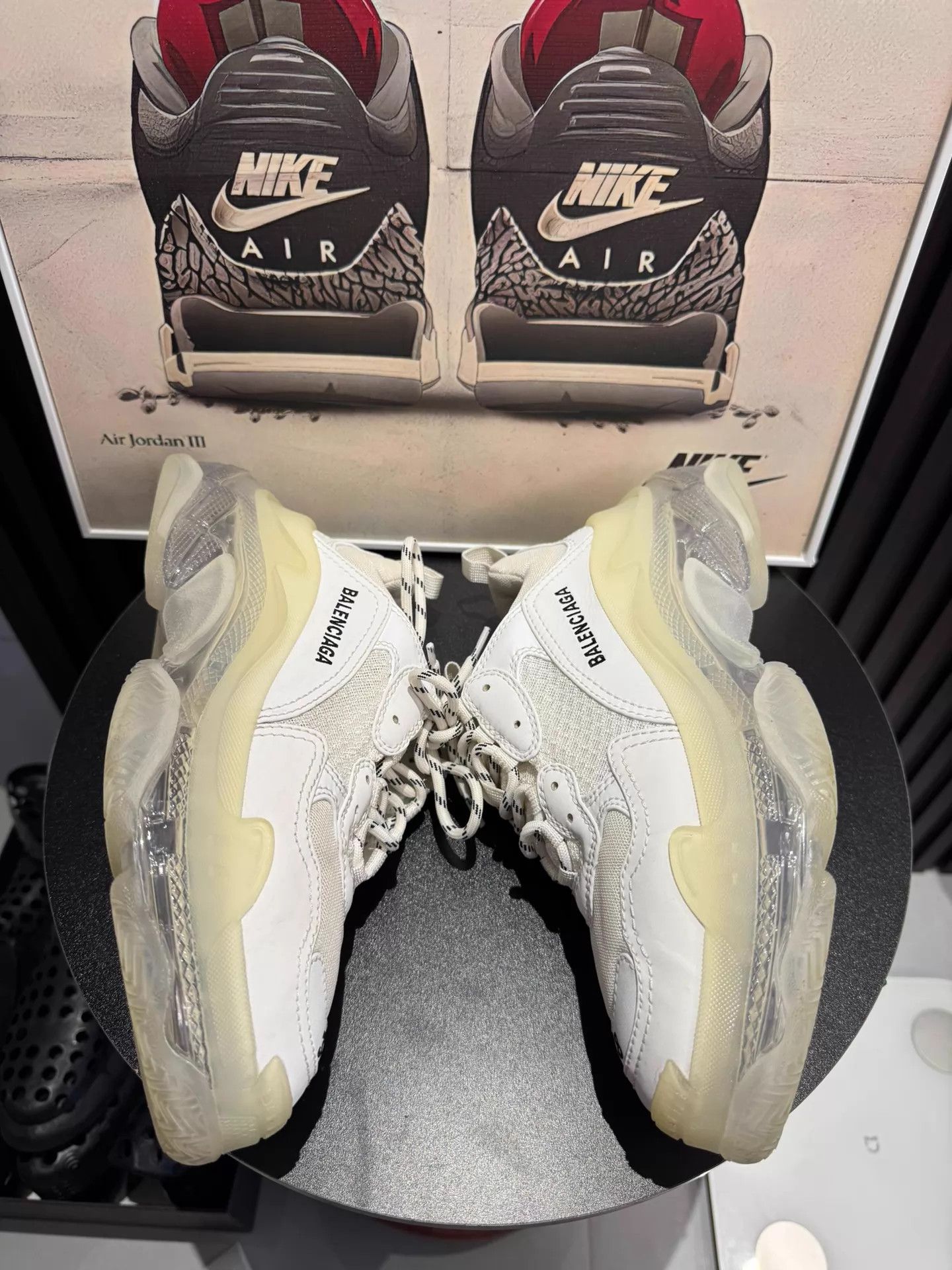 Balenciaga Balenciaga Triple S low-top dad shoe women's white Size US 7.5 / IT 37.5 - 4 Thumbnail