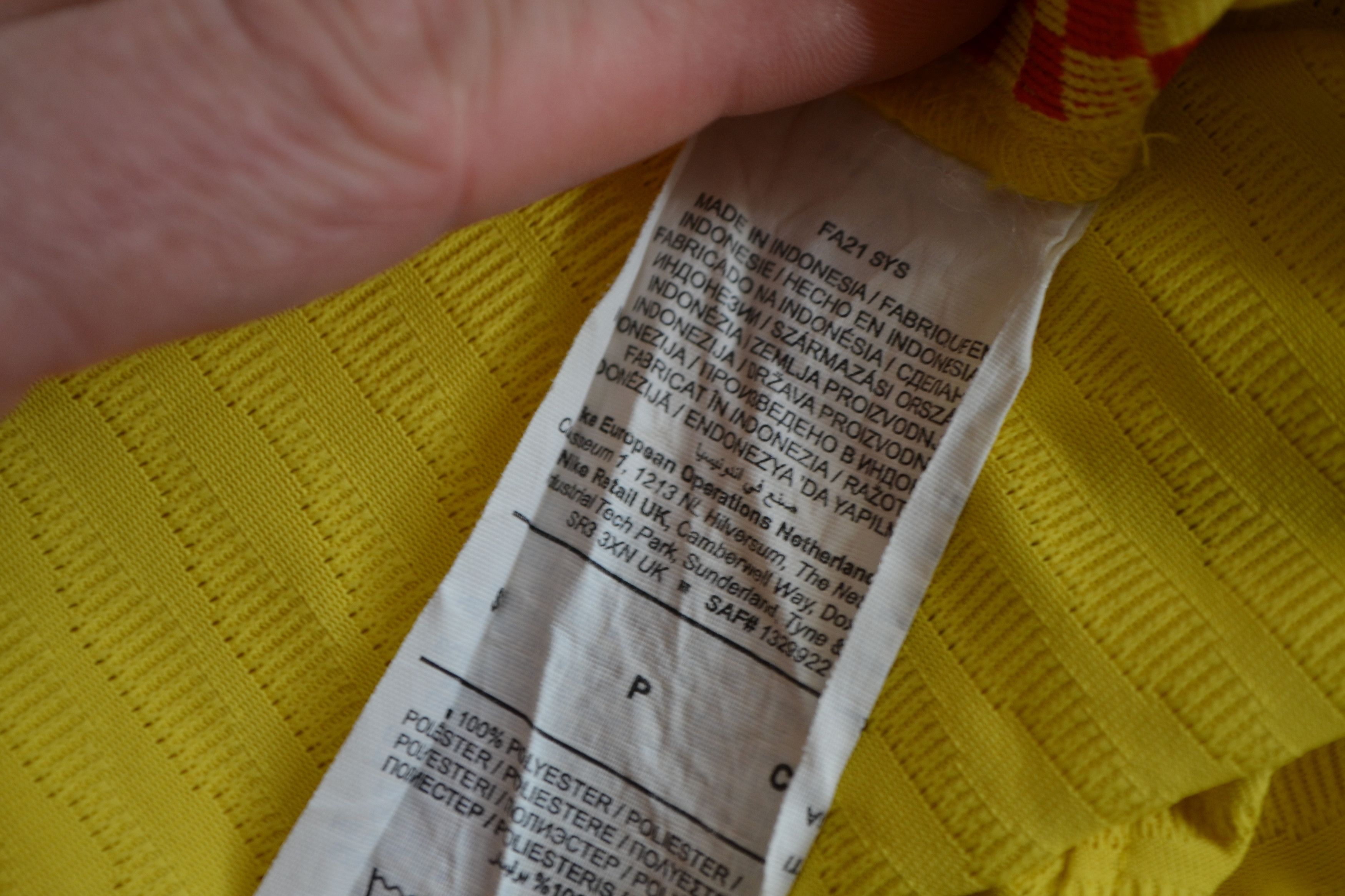 Nike AUTHENTIC Liverpool Third 2021 2022 Football Shorts Soccer Size US 30 / EU 46 - 4 Thumbnail