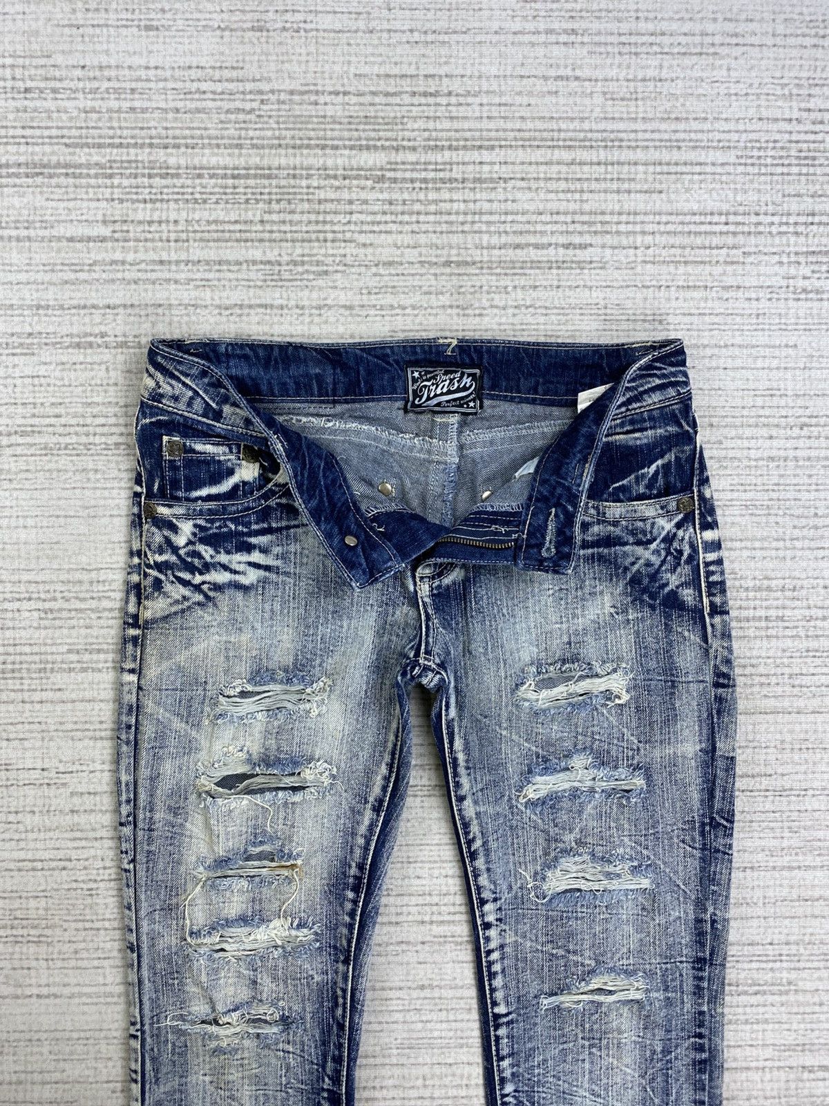 14th Addiction × Le Grande Bleu (L.G.B.) × Vintage Vintage Sky Bomber Distressed Acid Wash Denim Pants Size US 30 / EU 46 - 9 Thumbnail