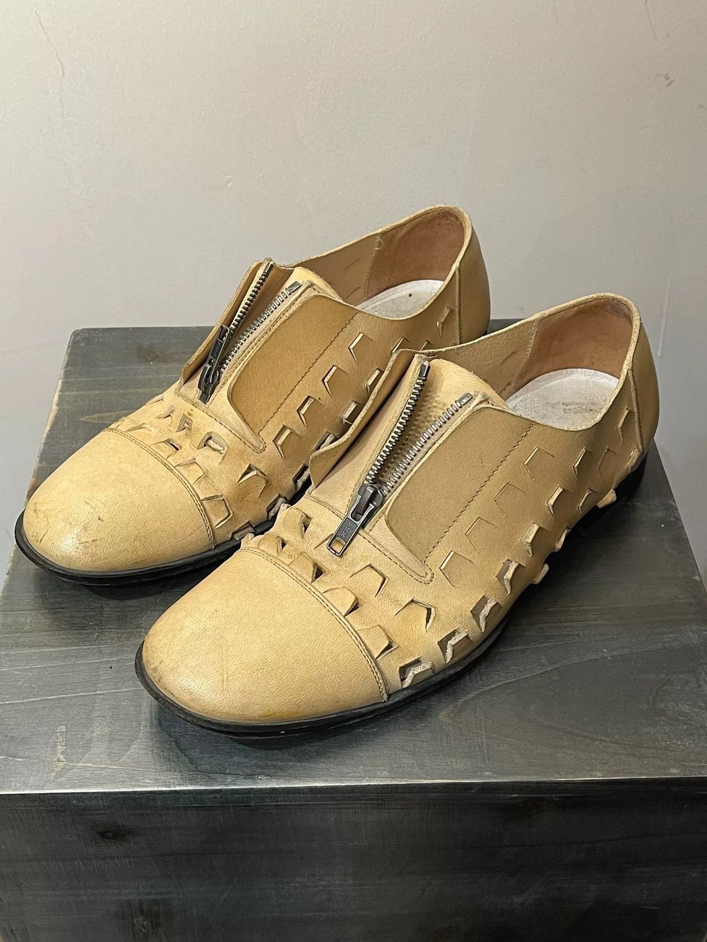 Maison Margiela Maison Martin Margiela Cut-Out Zipper Leather Shoes Size US 6 / EU 39 - 1 Thumbnail