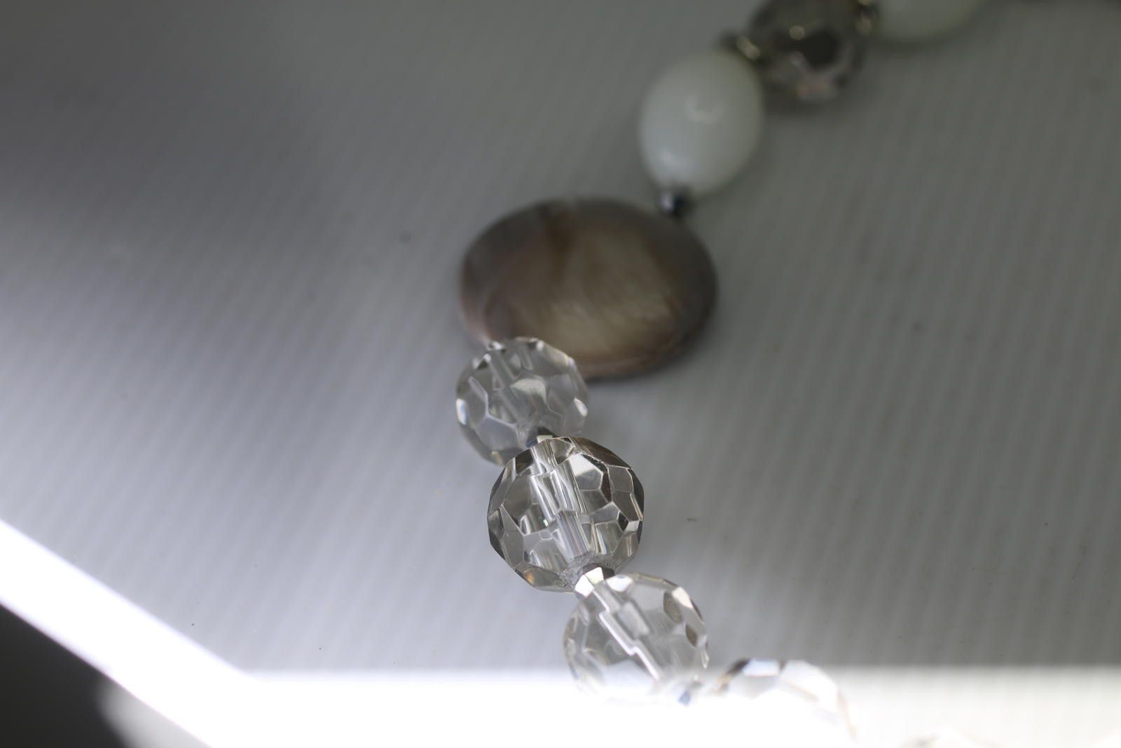 Unknown London Vintage Neutral Beaded Necklace Clear Crystal White Beads Size ONE SIZE - 6 Thumbnail