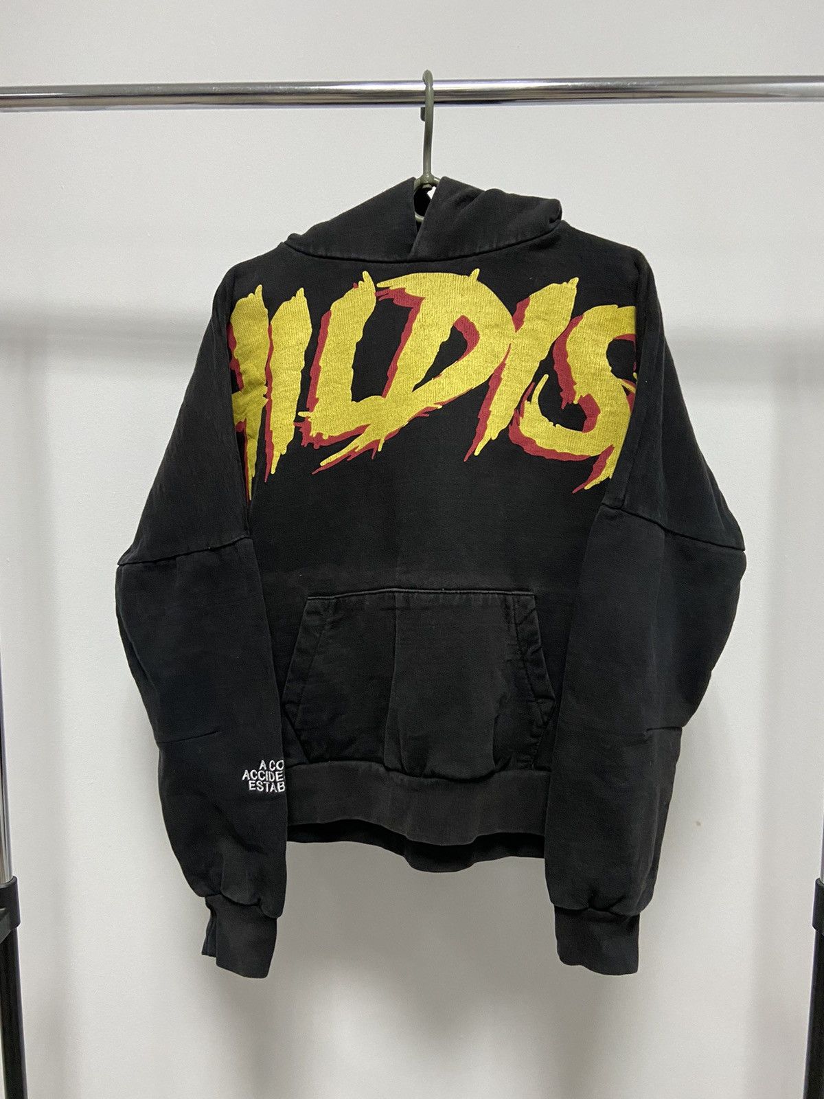 Japanese Brand × Vintage Childish Hoodie Big Logo Vintage Print Skateboarding Y2k Sk8 Size US S / EU 44-46 / 1 - 1 Thumbnail