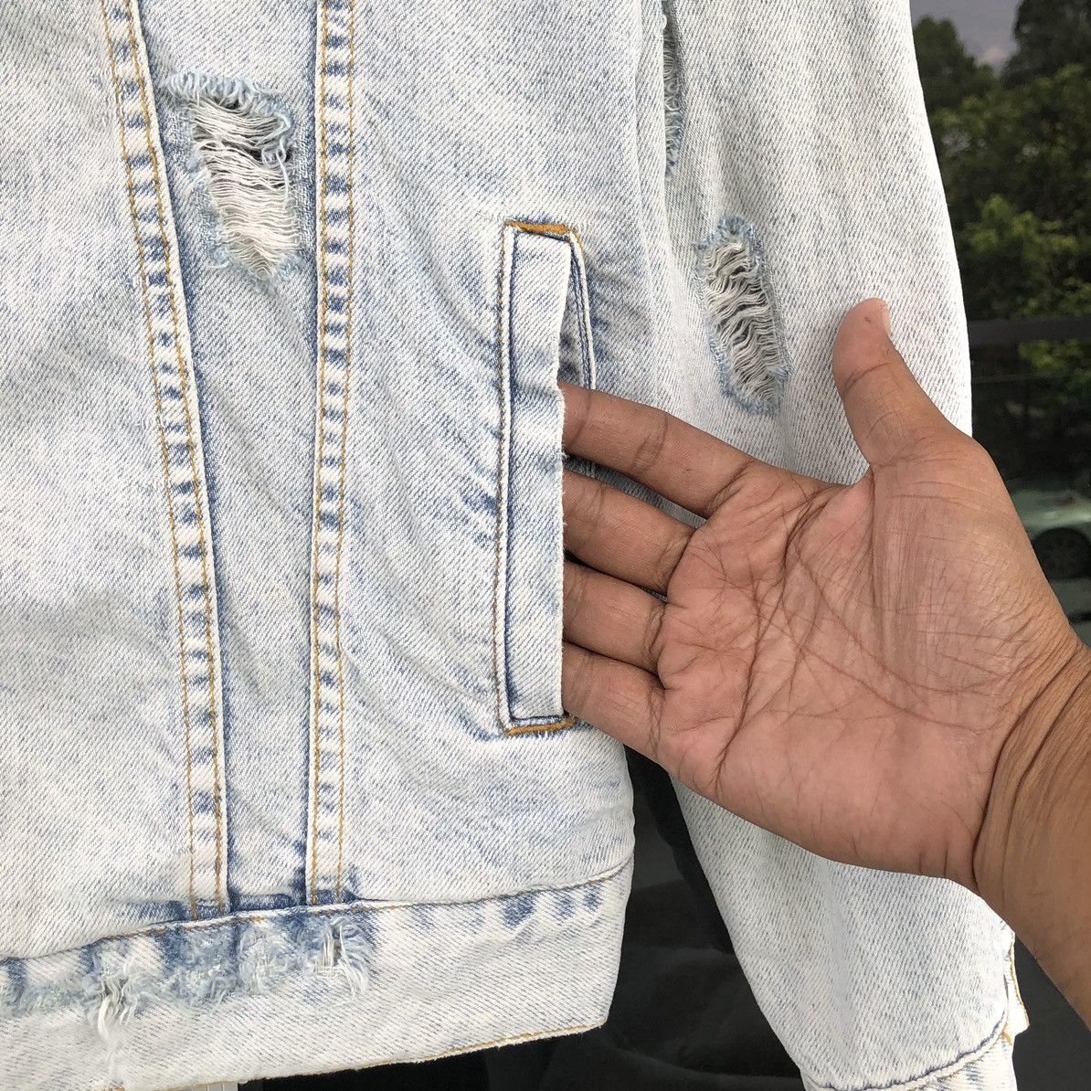 Zara Zara Mens Light Blue Studs Stones Skull Faded Wash Jacket Size US M / EU 48-50 / 2 - 19 Thumbnail