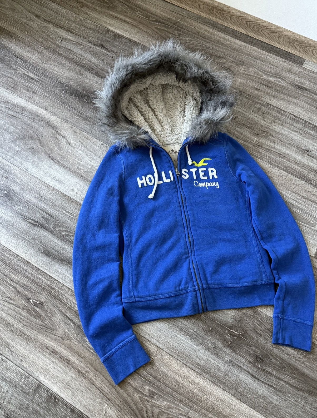 Hollister Faux Fur Hollister Hoodie Y2K Woomens Hooded Blue Streetwear Size S / US 4 / IT 40 - 3 Thumbnail