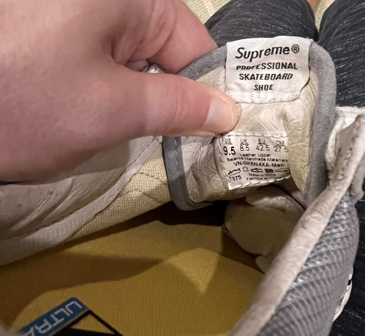 Supreme × Vans Supreme x Vans Old Skool 2011 Size US 9.5 / EU 42-43 - 8 Thumbnail