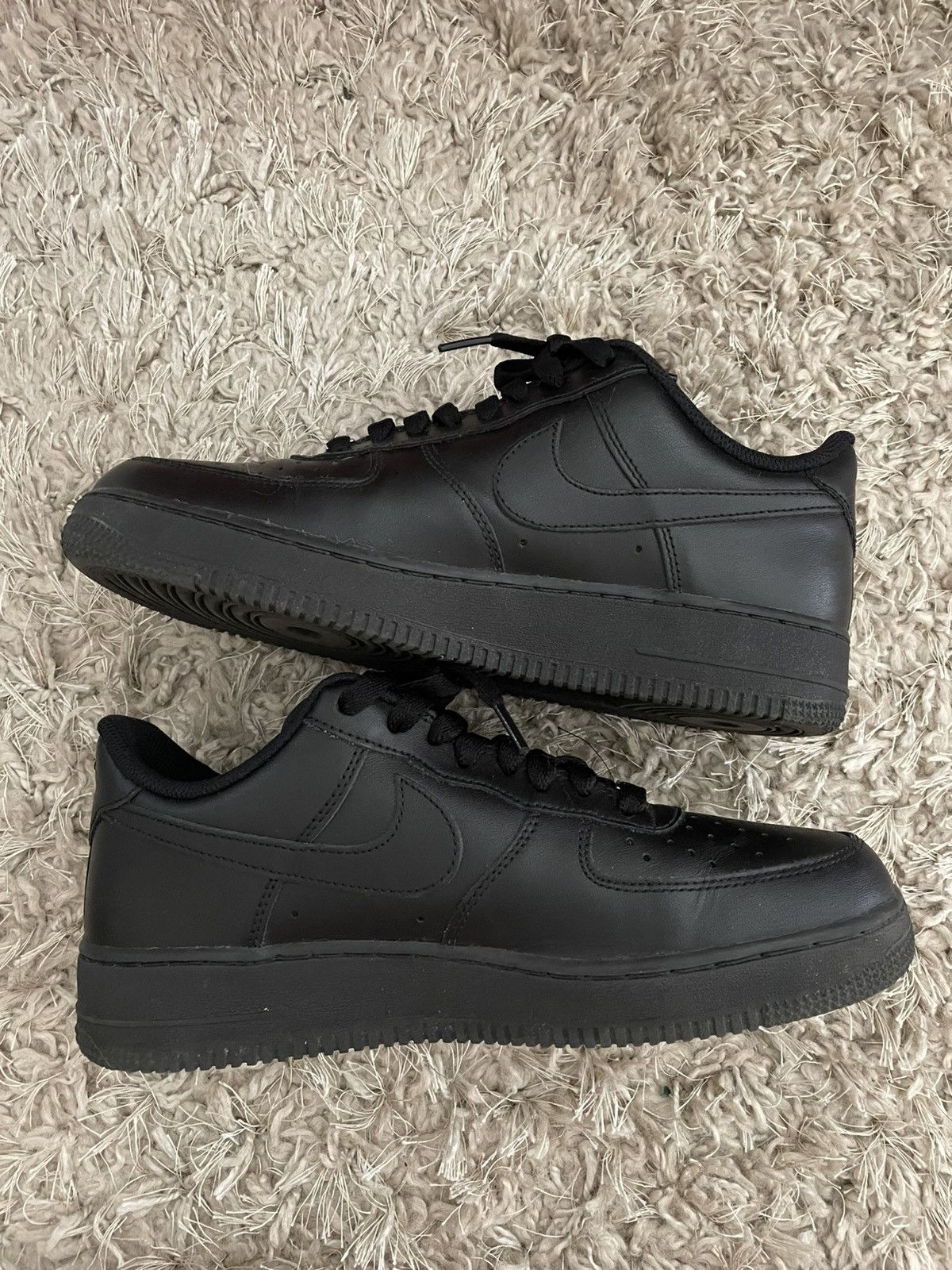 Nike Nike Air Force 1 Black Size US 8.5 / EU 41-42 - 3 Thumbnail