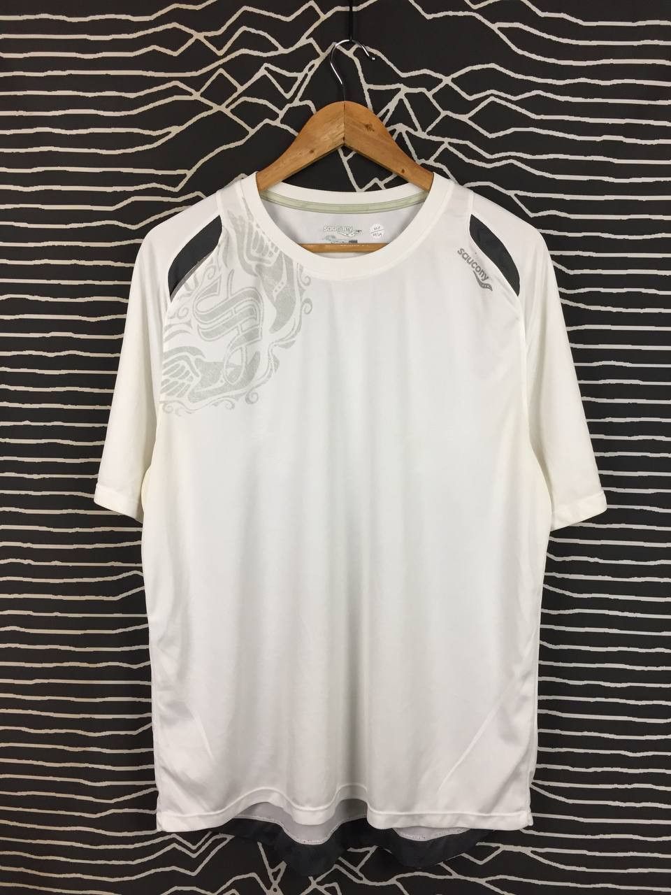 Saucony Saucony Performance Running Short Sleeve Athletic Tee Size US XL / EU 56 / 4 - 1 Thumbnail