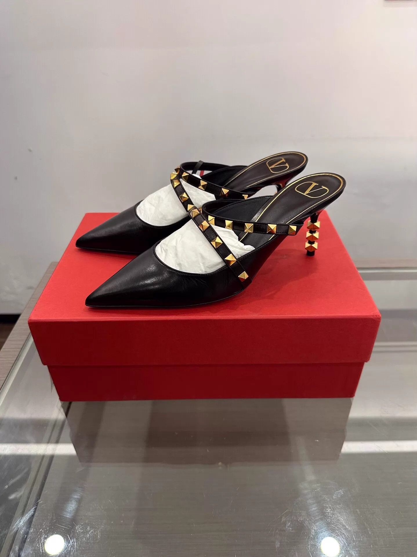 Valentino Valentino Rockstud Gold Logo Wmns Black 8cm 39 Size US 8.5 / IT 38.5 - 1 Thumbnail