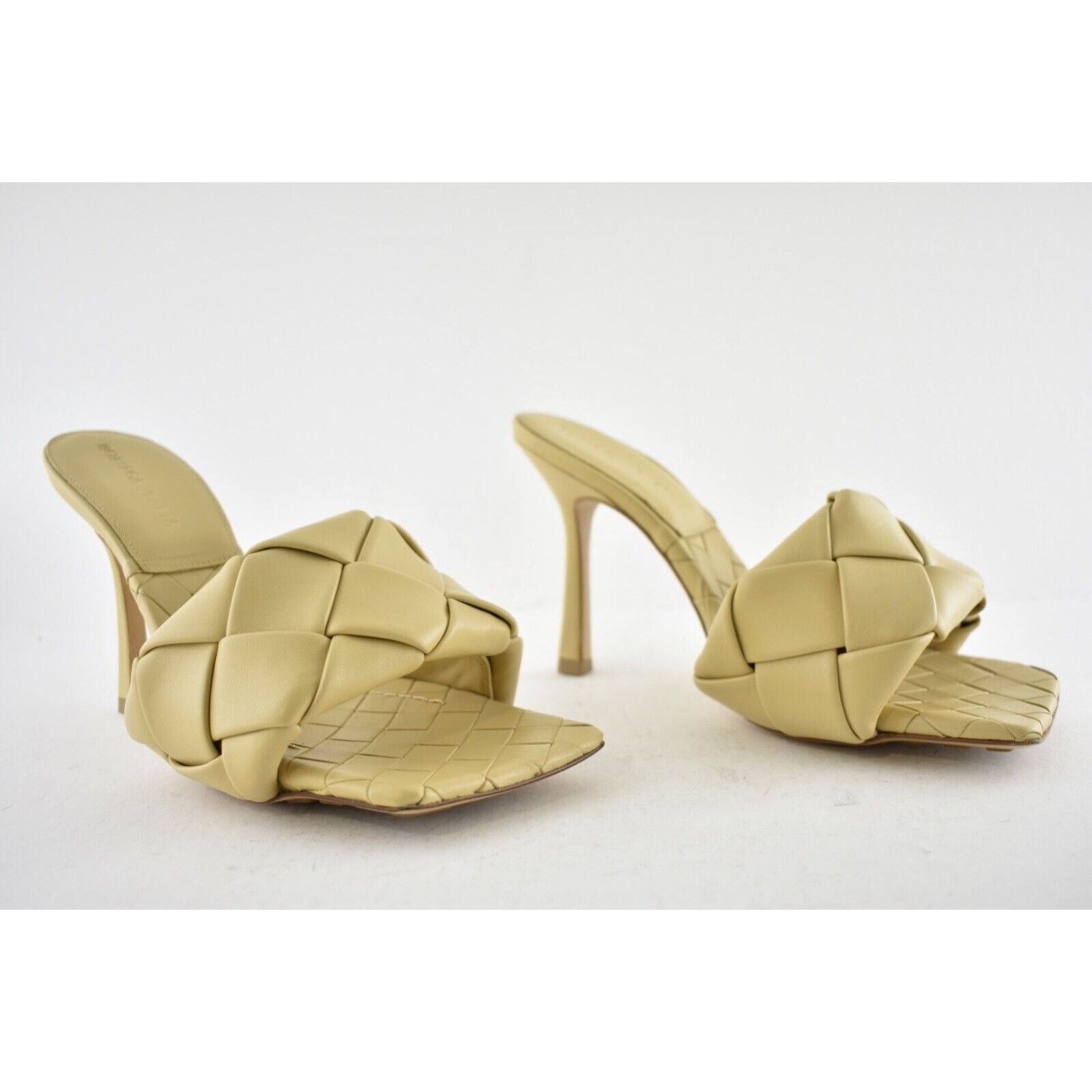 Bottega Veneta Lido Cane Sugar Intrecciato Leather Mule Heel Sandal 37 Size US 7 / IT 37 - 2 Thumbnail