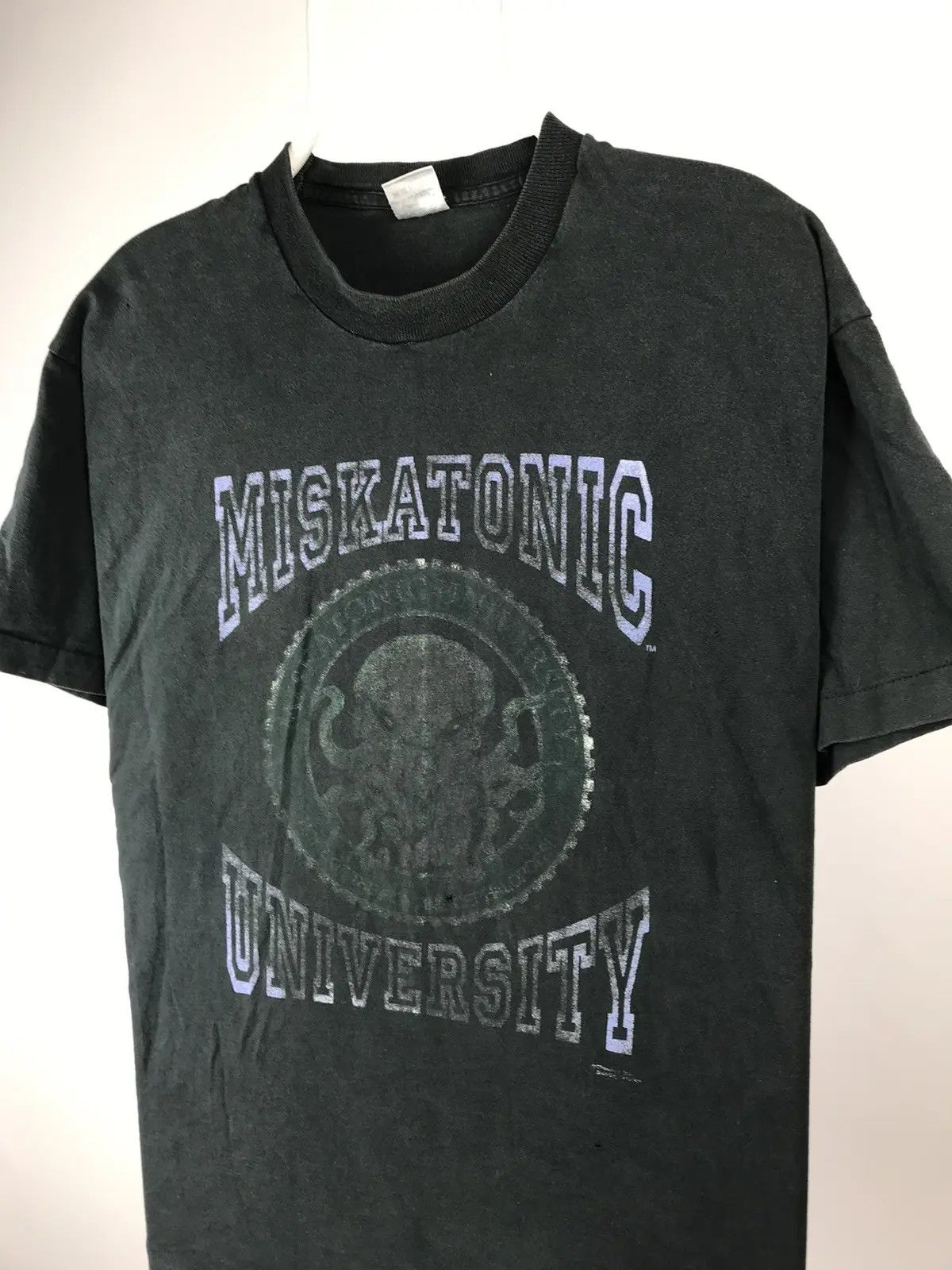 Band Tees Mistake university T-shirt vintage band tee size XLarge Size US XL / EU 56 / 4 - 3 Thumbnail