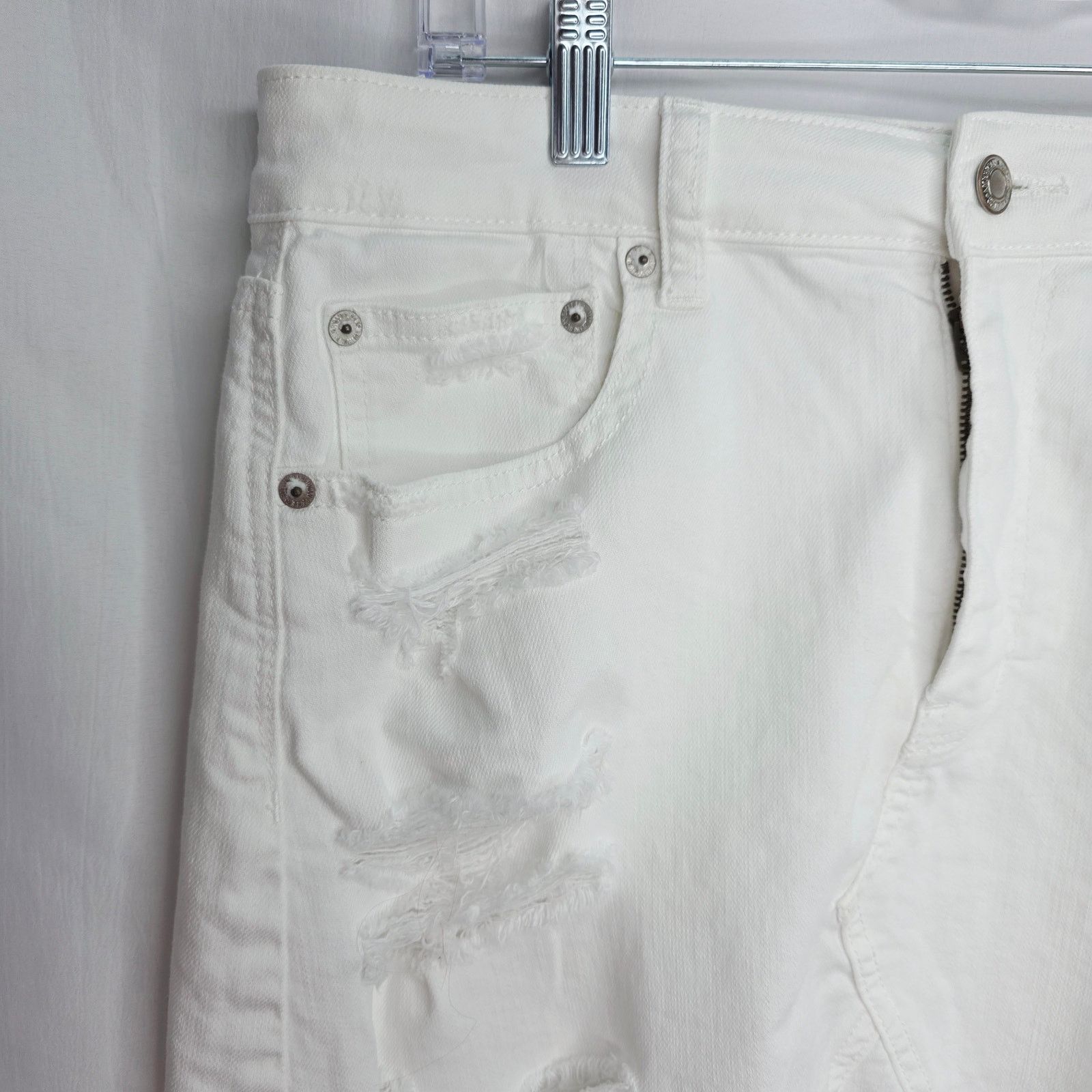 American Eagle Outfitters American Eagle Outfitters White Distressed Mini Skirt Size 32" / US 10 / IT 46 - 6 Thumbnail