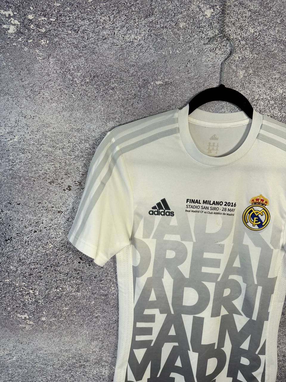 Adidas Vintage Real Madrid Training 2016 Adidas Jersey XS Size Size US XS / EU 42 / 0 - 3 Thumbnail