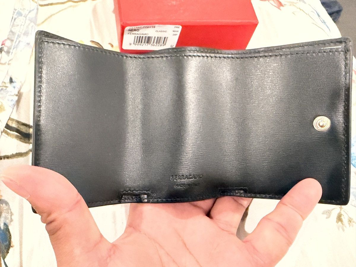 Salvatore Ferragamo Ferragamo Trifold Wallet - AUTHENTIC Size ONE SIZE - 4 Thumbnail