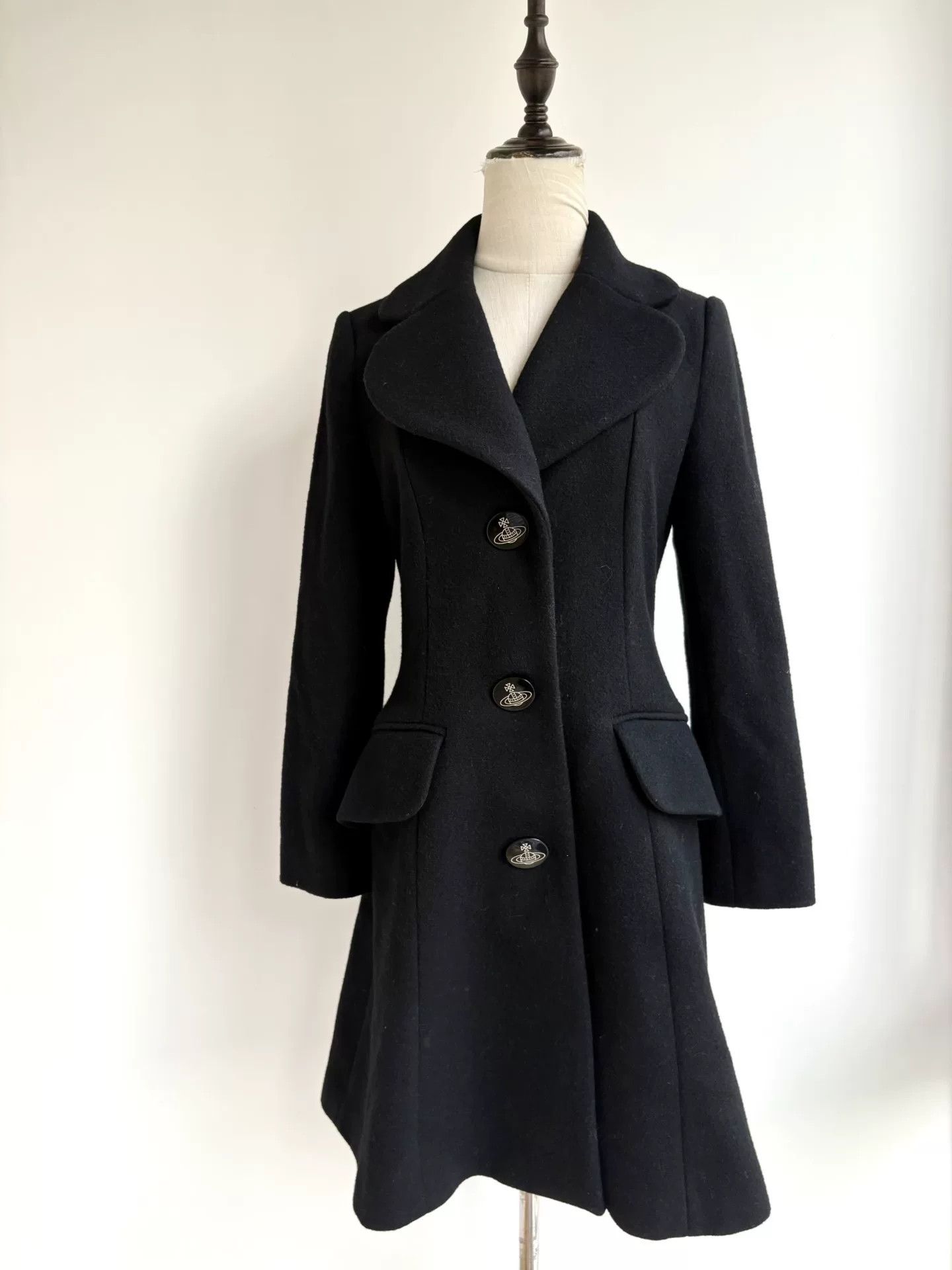 Vivienne Westwood Vivienne Westwood Vintage Black Coat Size S / US 4 / IT 40 - 1 Thumbnail