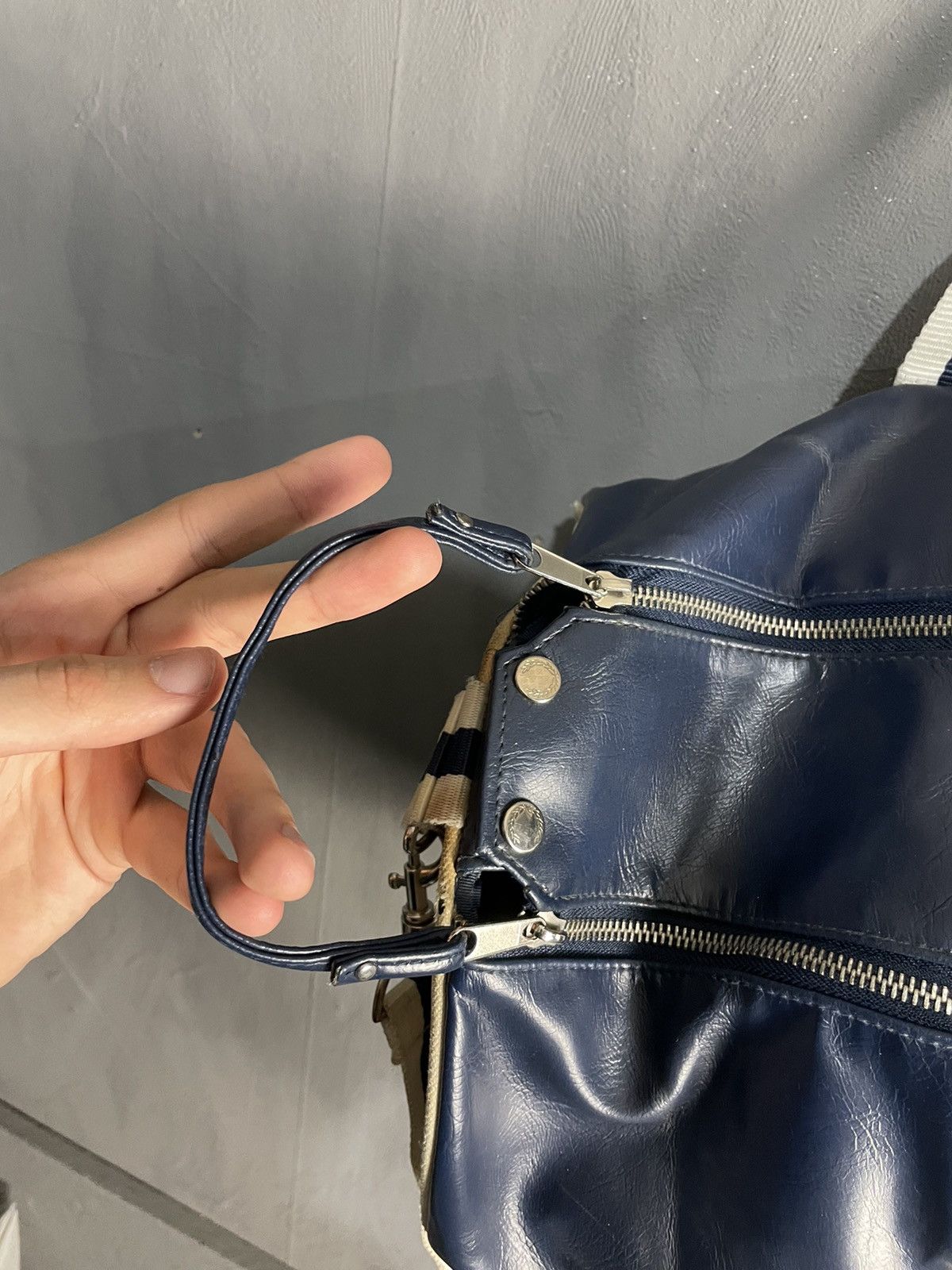 Fred Perry VINTAGE FRED PERRY LEATHER DUFFLE BAG Size ONE SIZE - 8 Thumbnail