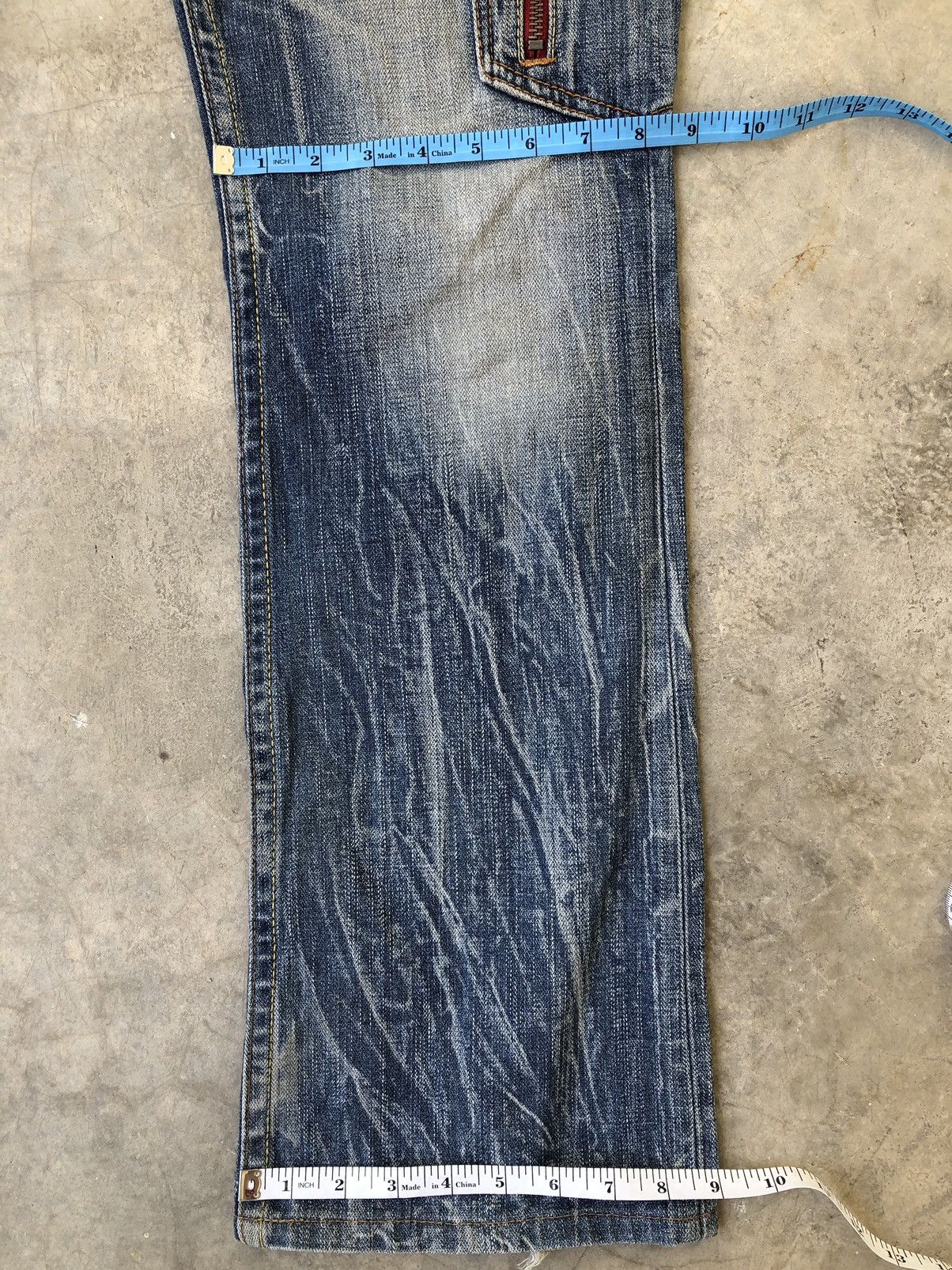 Le Grande Bleu (L.G.B.) Levis JAPAN With Side Pocket Flare Distressed Denim Size US 32 / EU 48 - 19 Thumbnail