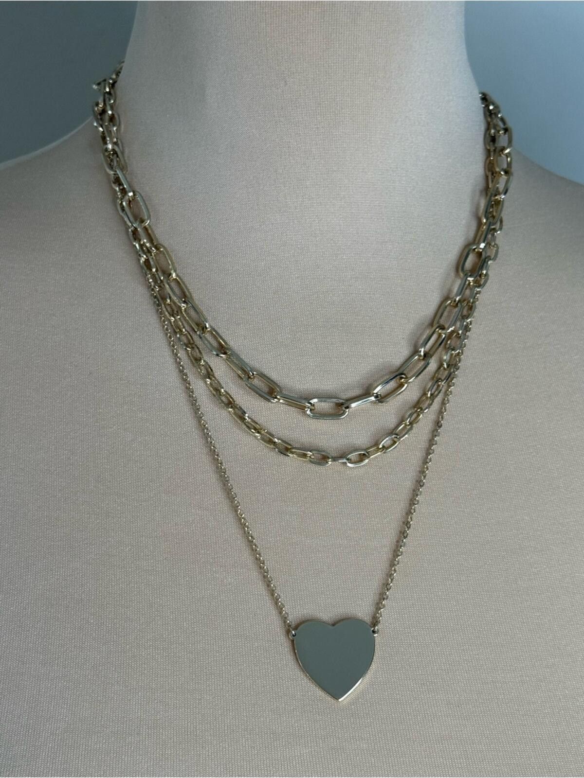 Other Triple link gold tone chain necklace with heart pendant Size ONE SIZE - 5 Thumbnail