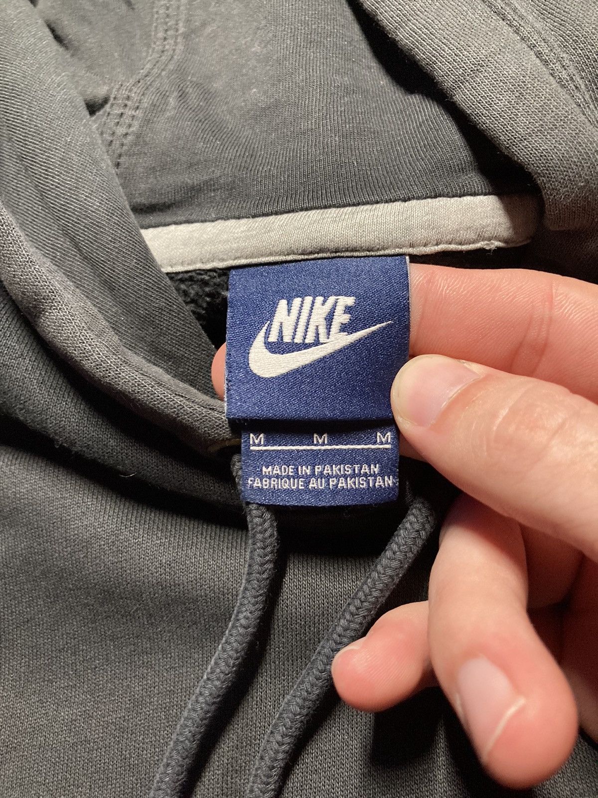 Nike × Vintage ⛩️ Vintage Nike Hoodie Small Logo Faded Basic Oversize Baggy Size US M / EU 48-50 / 2 - 4 Thumbnail