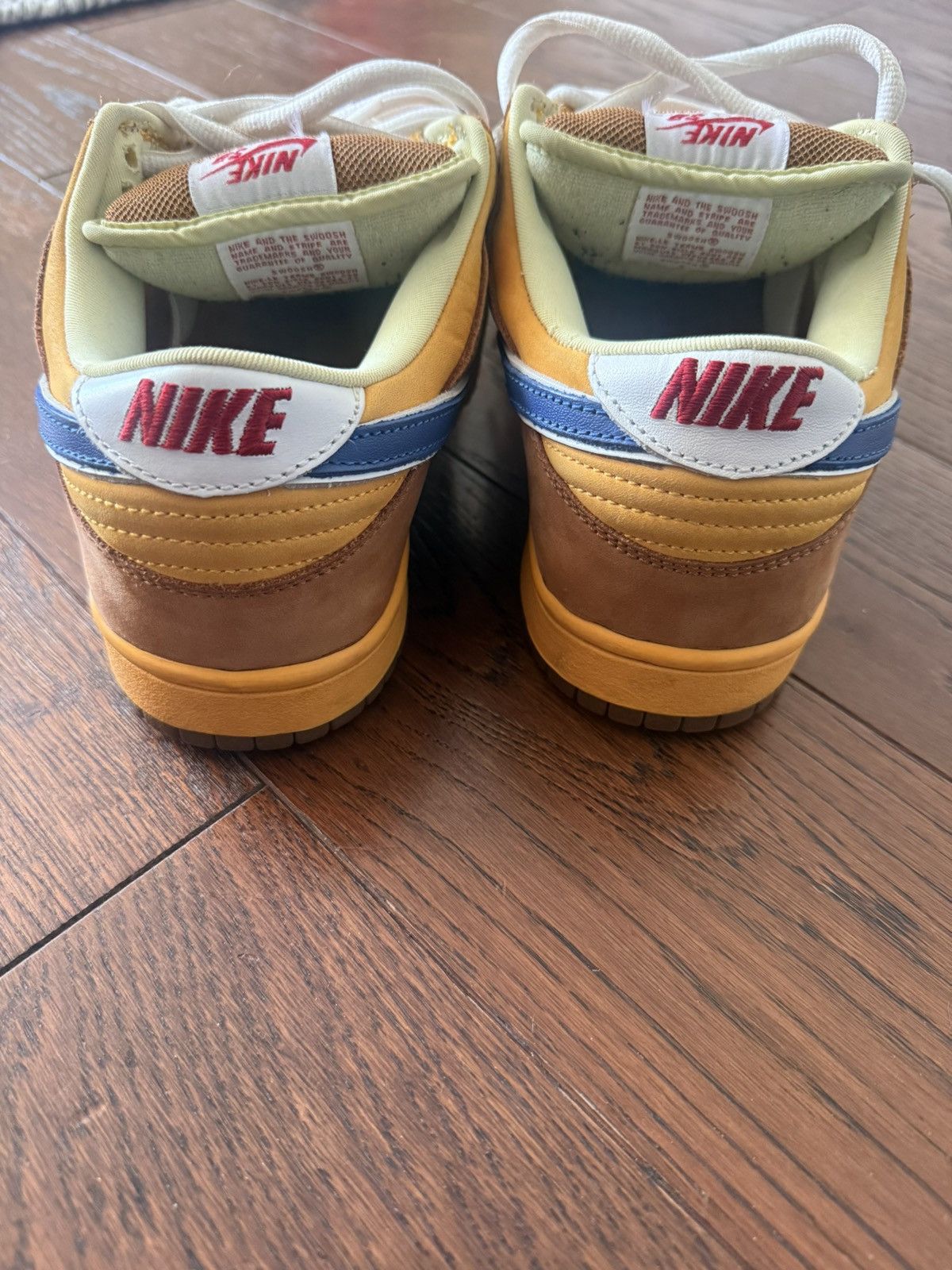 Nike SB Nike Dunk Sb Low Newcastle Brown Ale Size US 9.5 / EU 42-43 - 4 Thumbnail