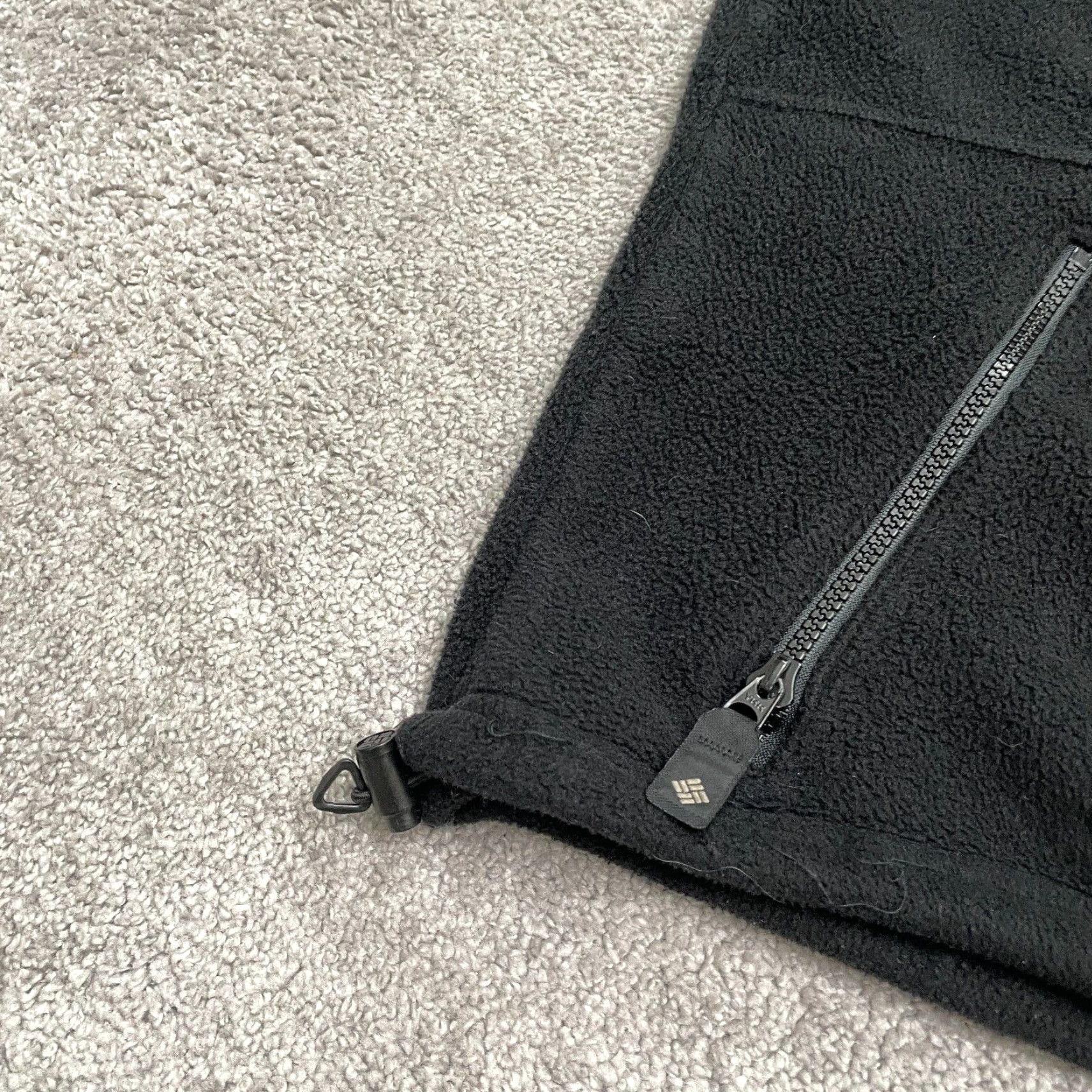 Vintage VINTAGE Columbia Fleece Vest Mens Medium Black Full Zip Pockets Outdoor Hiking Sleeves? Size US M / EU 48-50 / 2 - 6 Thumbnail
