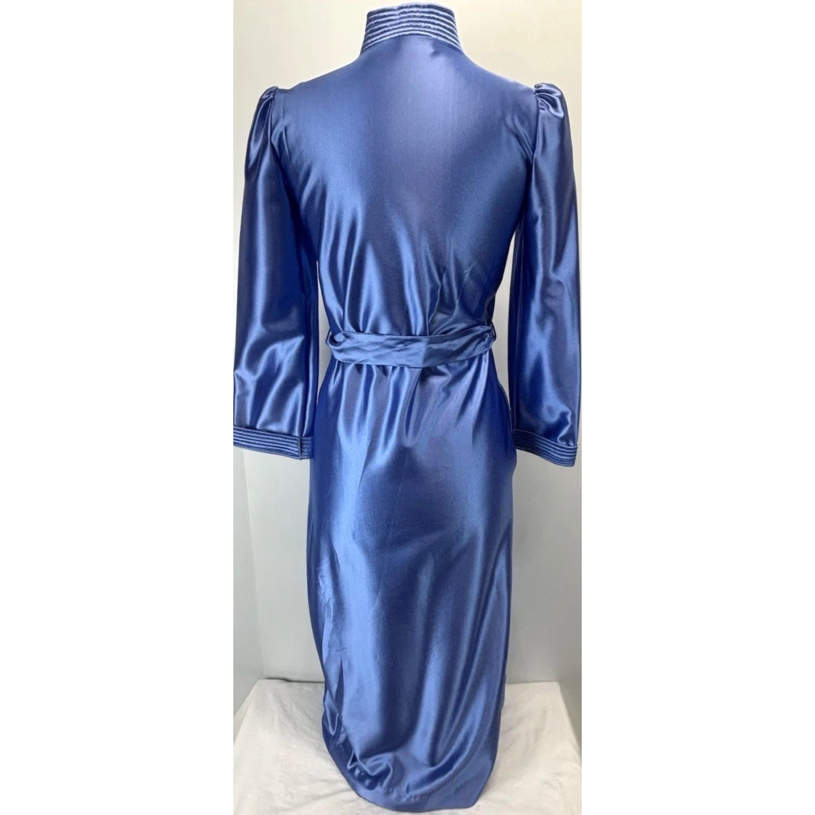 CO VINTAGE Barad & Co Satin Robe Petite (XS/S) Blue 1970s Lounge Womens Union Made USA Size ONE SIZE - 3 Thumbnail