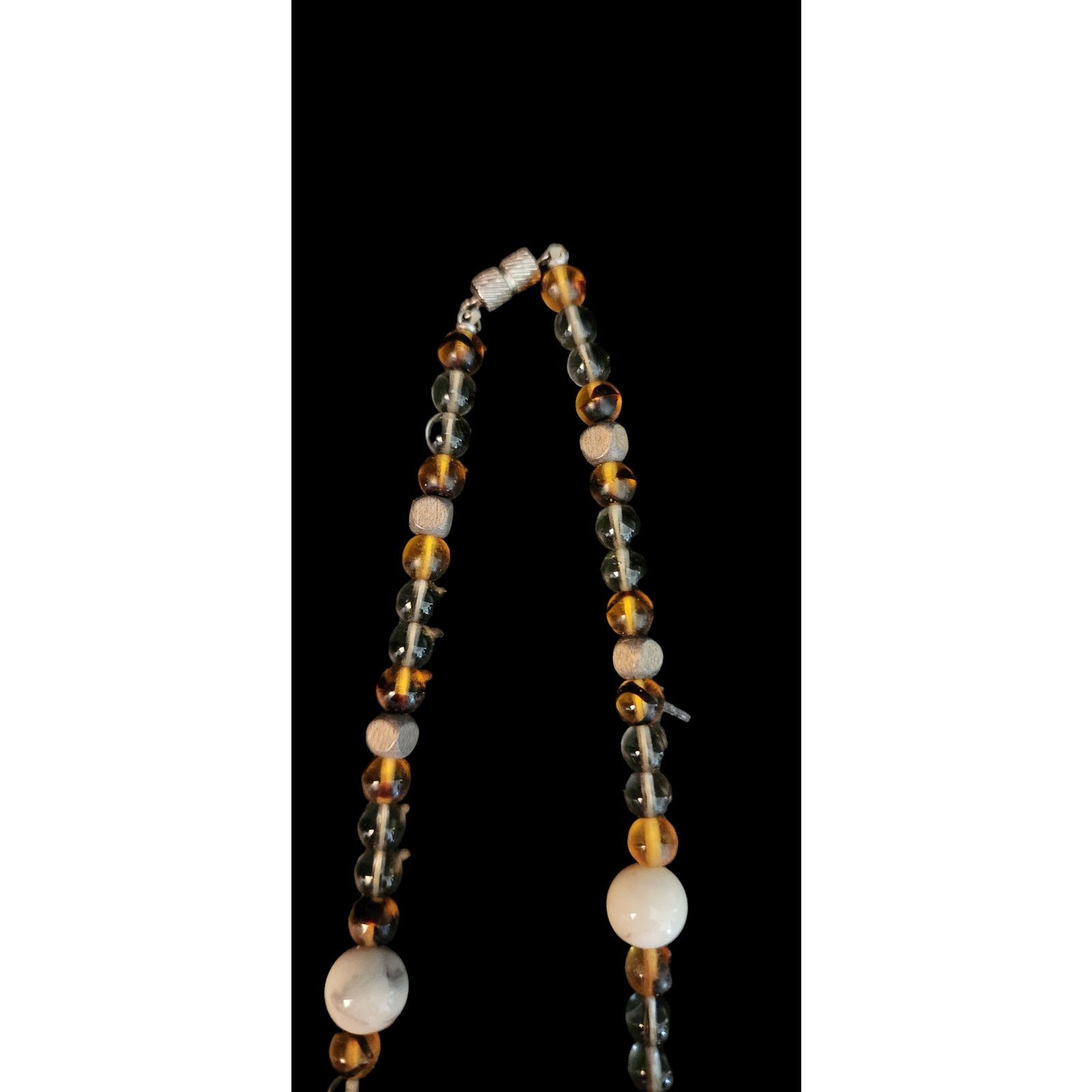 Avon Celli Unique Avon vintage beaded necklace Size ONE SIZE - 5 Thumbnail