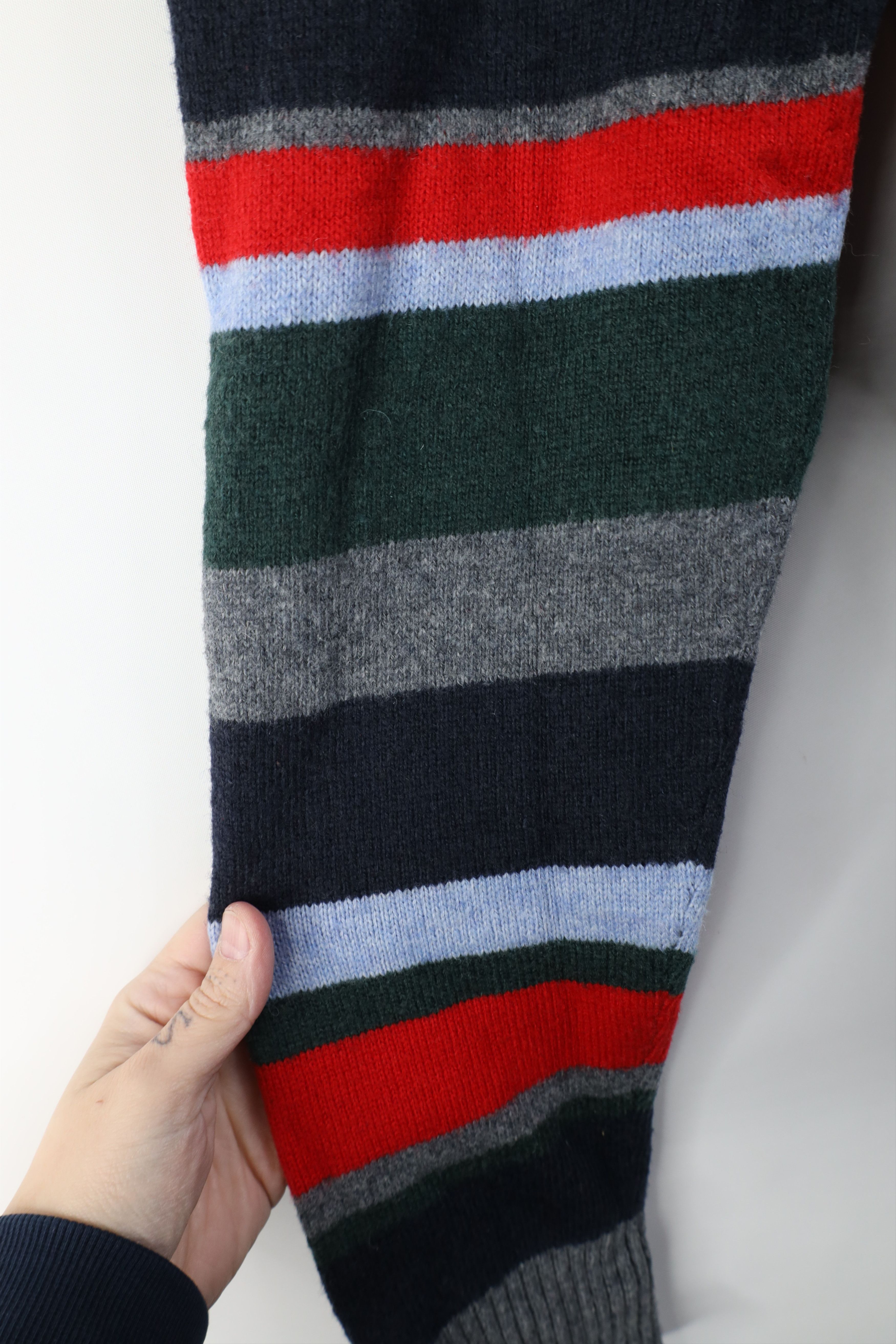 American Eagle Outfitters Vintage Y2K American Eagle Outfitters Wool Knit Sweater Size US L / EU 52-54 / 3 - 7 Thumbnail