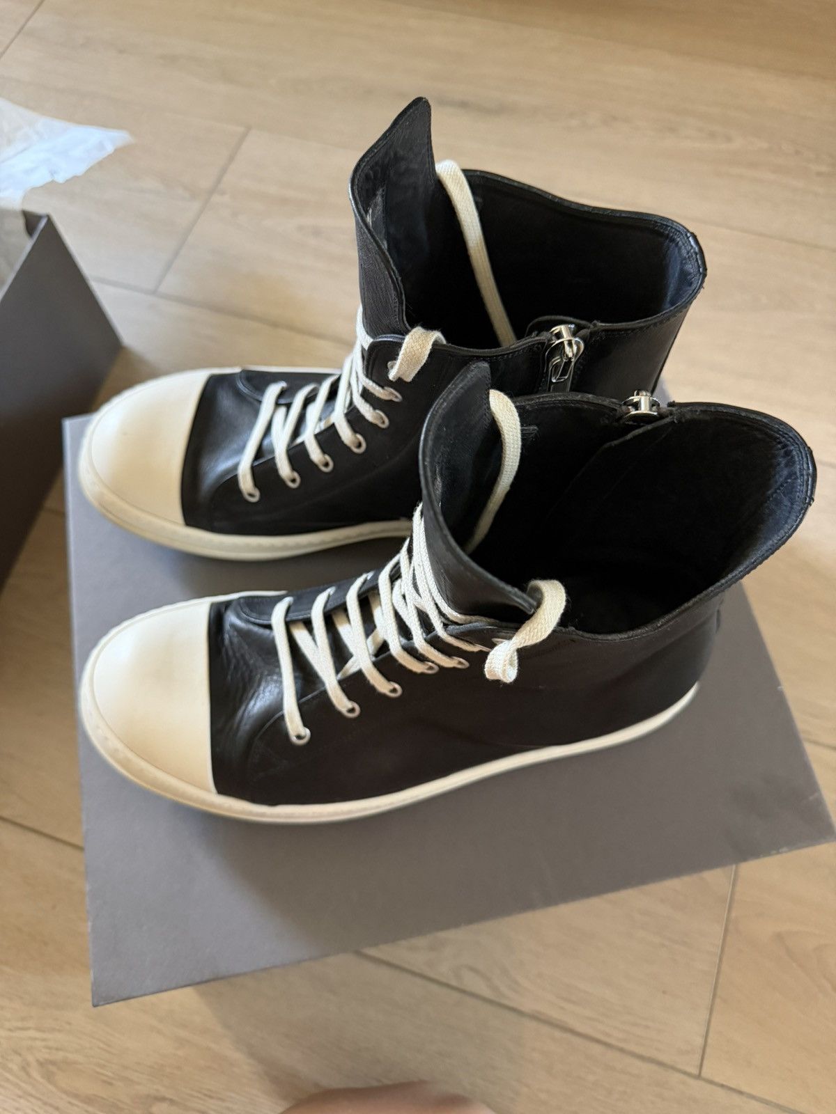 Rick Owens Rick Owens LOO Sneakers – Size 46 (US 13) Size US 13 / EU 46 - 7 Thumbnail