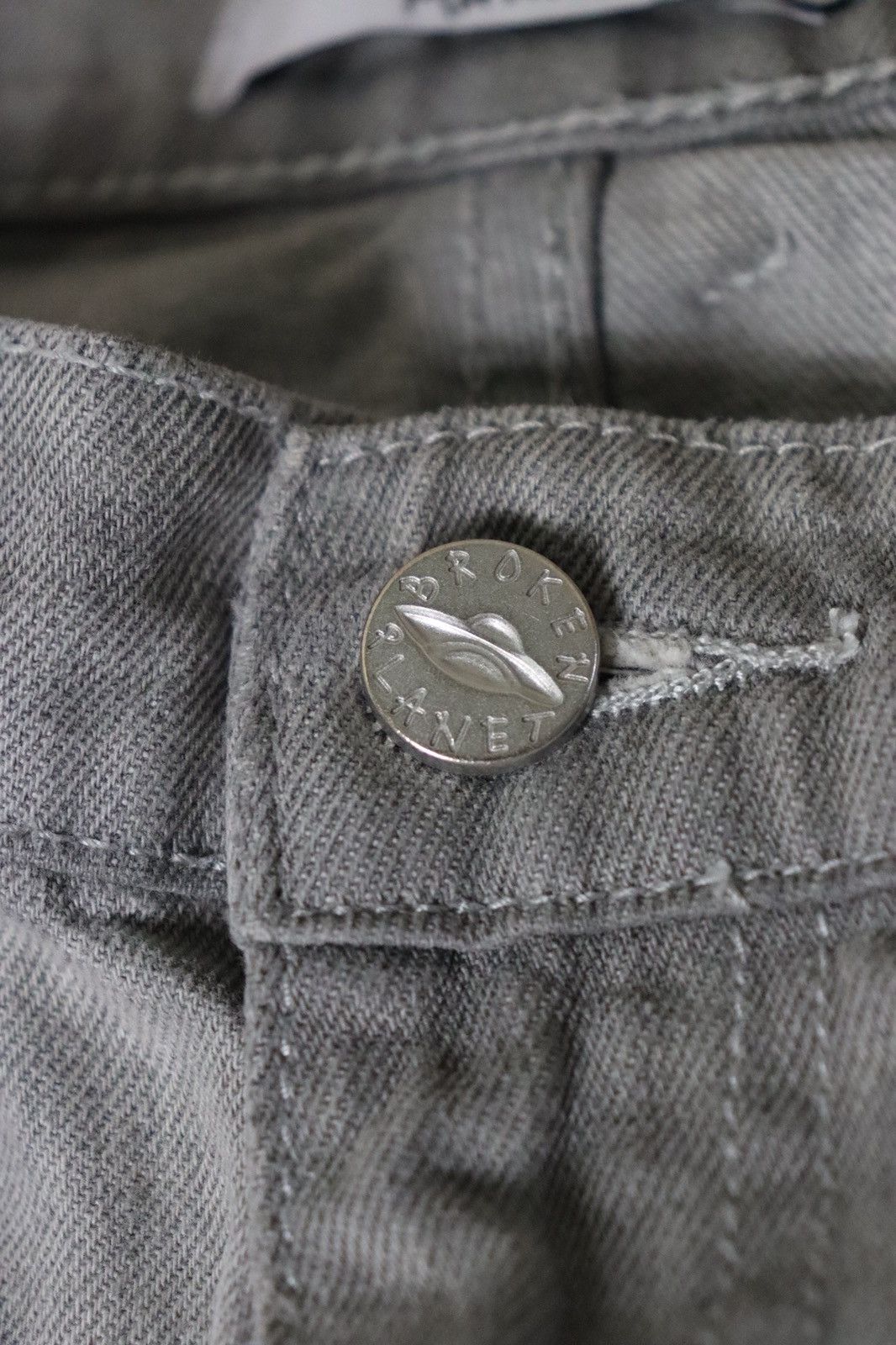Broken Planet Broken Planet Market Recycled Cotton Jeans Grey Stars Y2K Size US 36 / EU 52 - 4 Thumbnail
