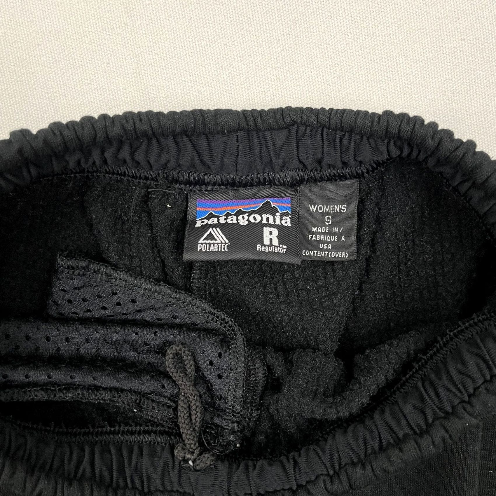 Patagonia Patagonia Pants Womens S Black Prt R1 Regulator Fleece Lined Inseam 27" Polartec Hiking Straight Casual Outdoor Sports Size 28" / US 6 / IT 42 - 3 Thumbnail