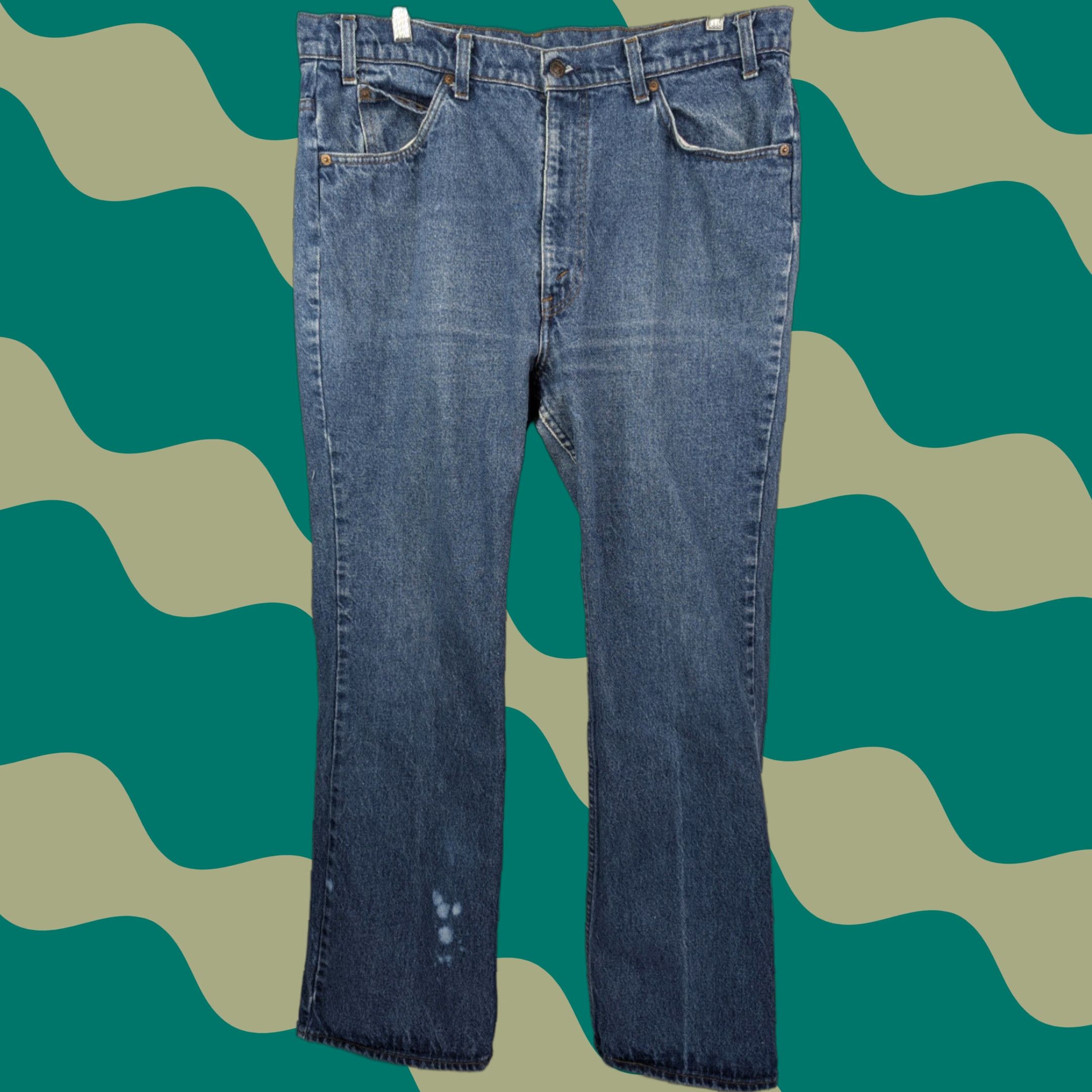 Levi's VINTAGE Levi's 517 Jeans Orange Tab Blue 38x32 Bootcut Denim 20517 0217 Distressed 80s USA Men Jeans Style: Bootcut, 5-Pocket, Classic Fit Size US 38 / EU 54 - 1 Thumbnail