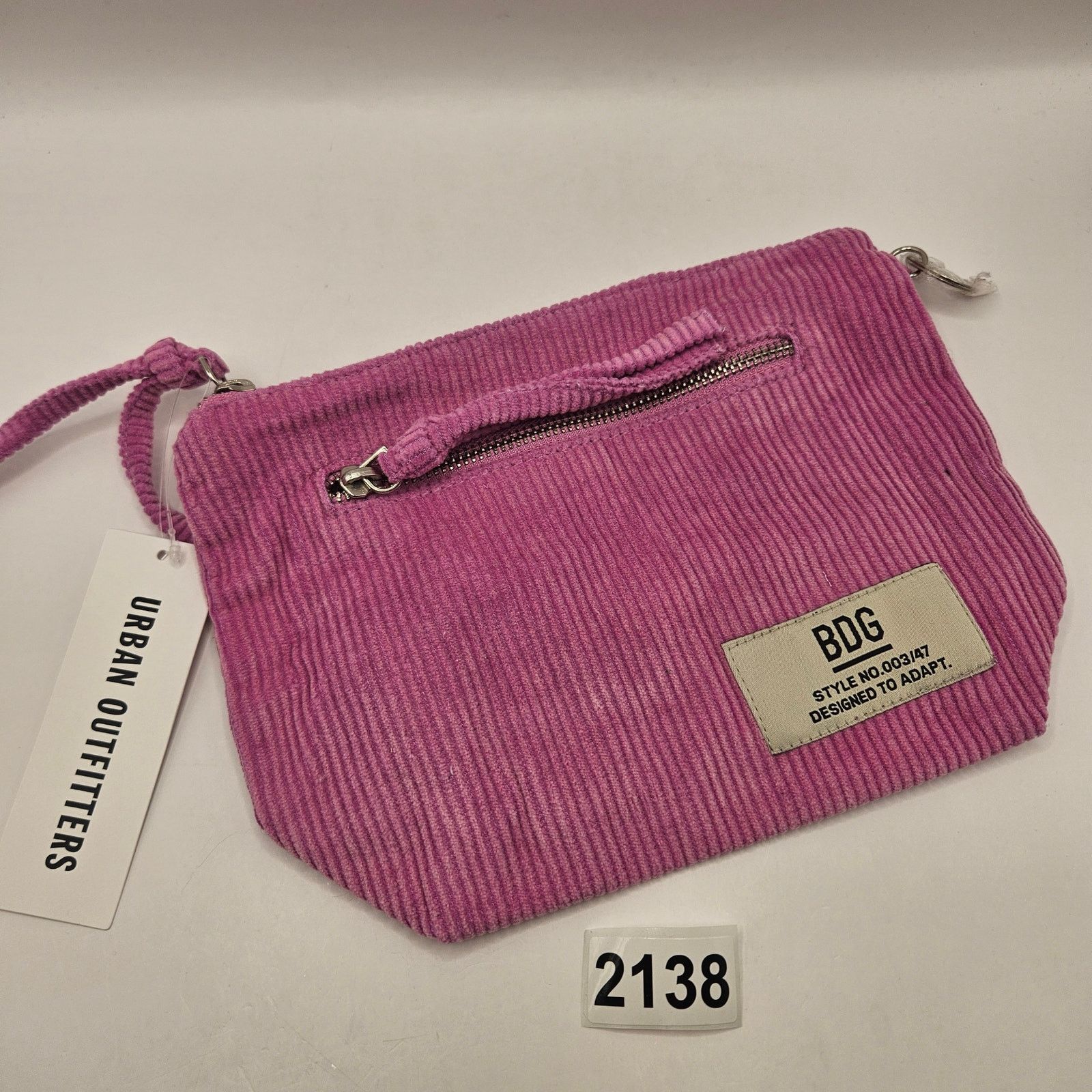 Urban Outfitters URBAN OUTFITTERS BDG PINK CORDUROY MAKE-UP BAG ZIPPERED NWT Size ONE SIZE - 1 Thumbnail