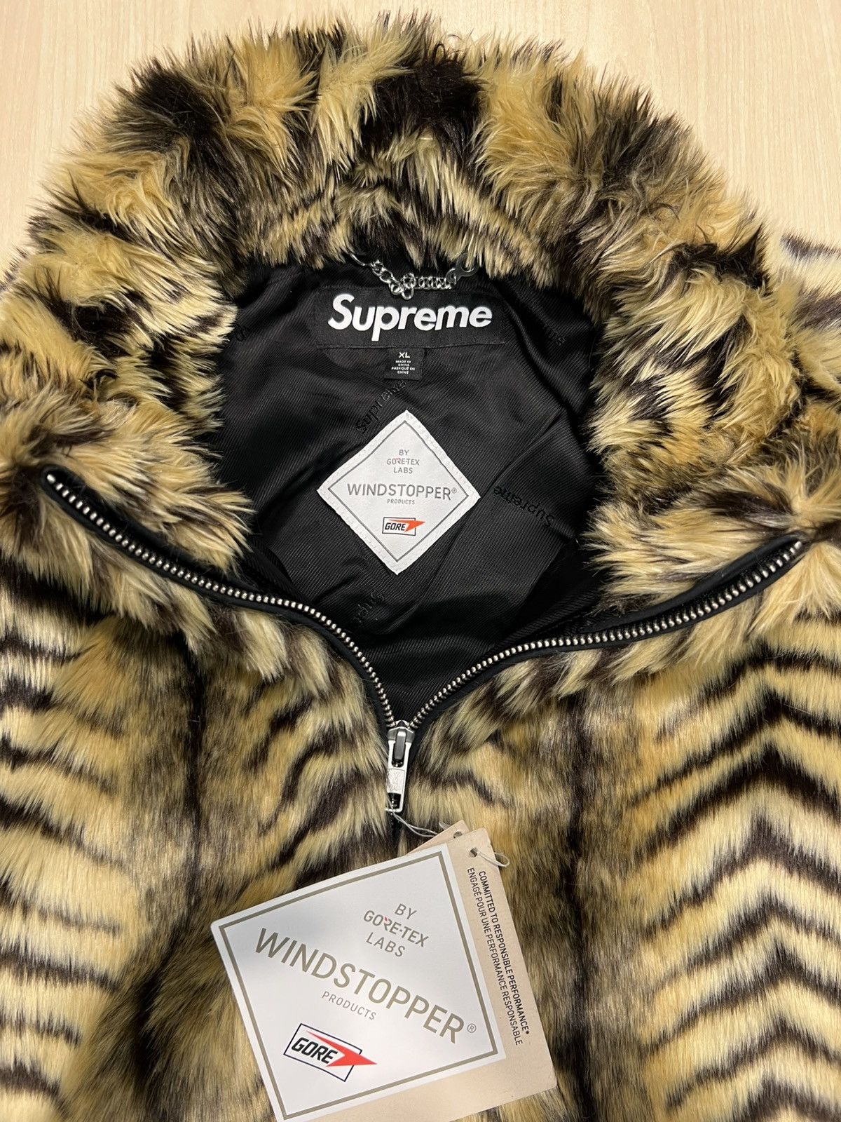 Supreme Faux fur wind stopper Supreme XL Size US XL / EU 56 / 4 - 4 Thumbnail