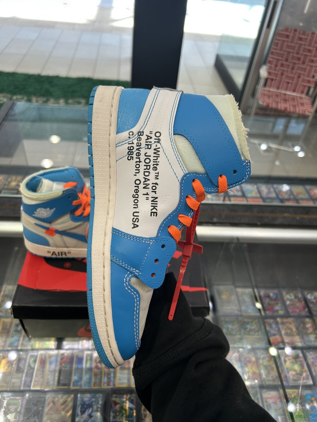 Jordan Brand × Off-White Jordan 1 Off-white UNC Size US 7.5 / EU 40-41 - 4 Thumbnail