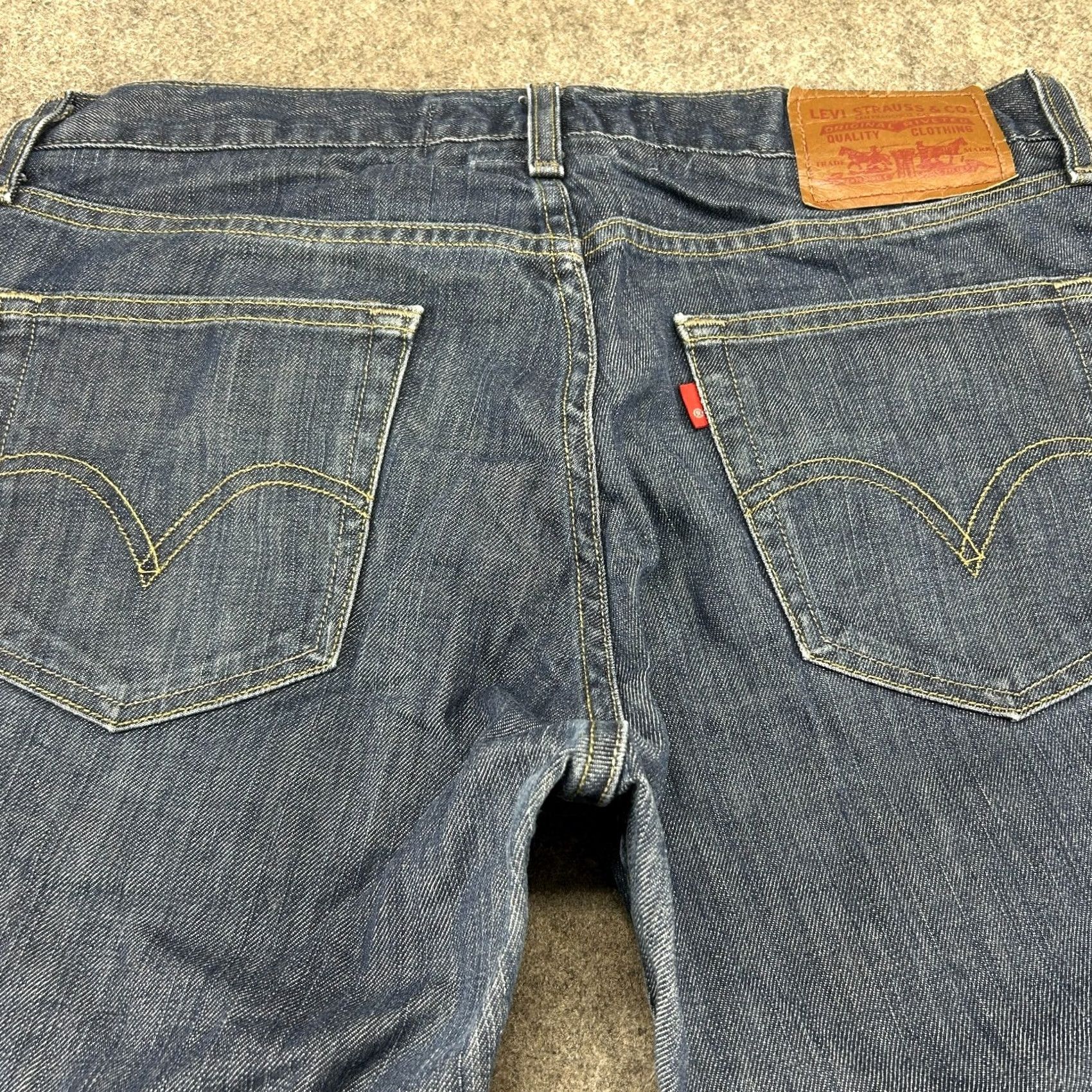 Levi's VINTAGE Levi's 514 Jeans Mens 33x32 Blue Straight Slim Fit Dark Wash Cotton 90s Mens Jeans Regular 5-Pocket Design Blue Levi's 500 Series Size US 33 - 6 Thumbnail