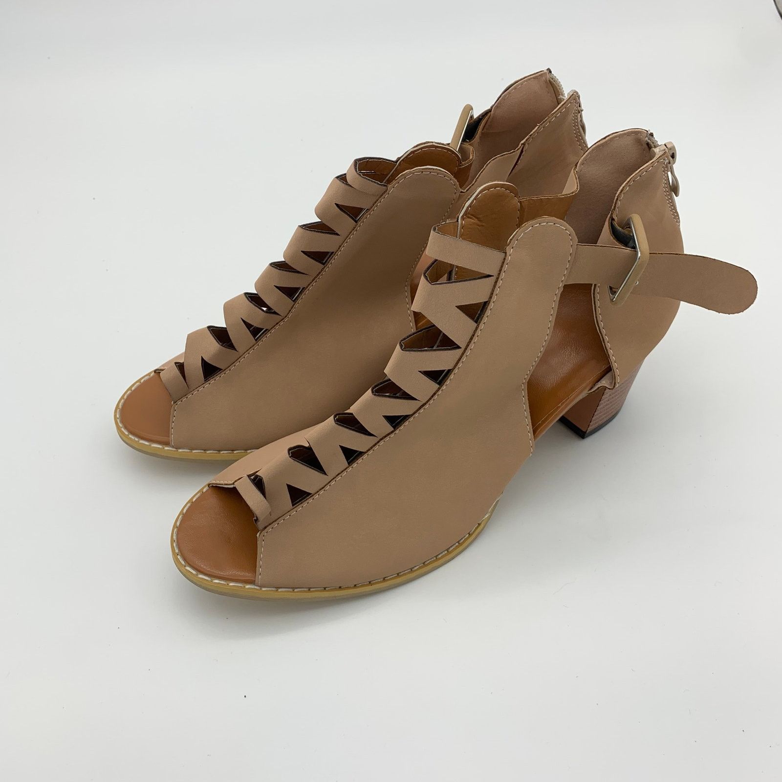 Other Women Heel Size 10 Beige Crisscross Block-Heel Sandal Size US 10 / IT 40 - 6 Thumbnail