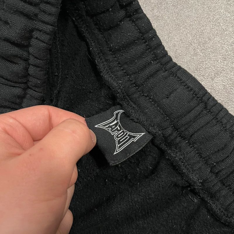 JNCO Vintage Tapout Shorts Rap Hip Hop Affliction Y2K Style Baggy Size US 34 / EU 50 - 6 Thumbnail