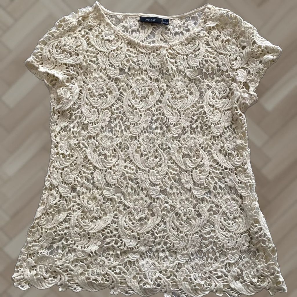 Apt. 9 Apt. 9 Women’s Blouse Top Small Ivory Cream Lace Short Sleeve Shirt Womens Regular Size S Square Neck Casual Romantic Cotton Blend Lace Pattern Size S / US 4 / IT 40 - 1 Thumbnail