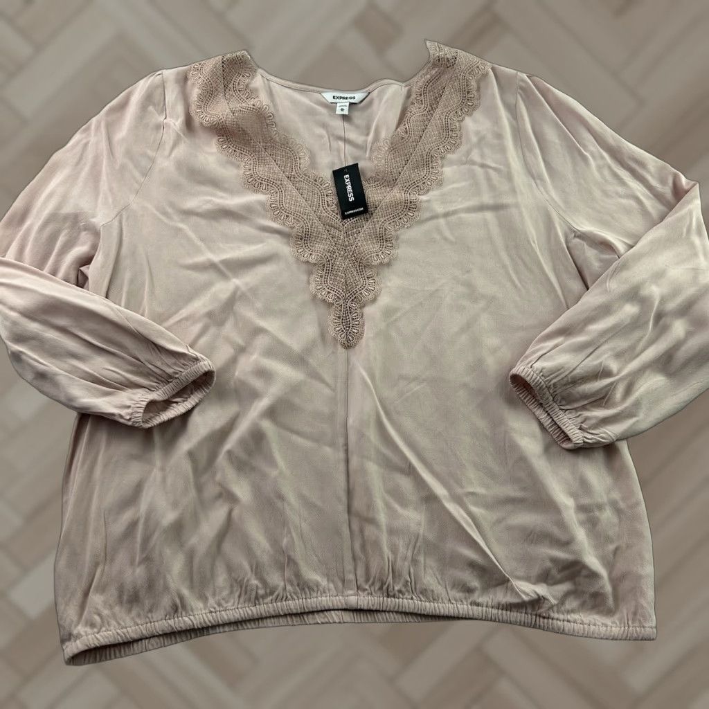 Express Express Long Sleeve Lace Accent Top Womens XL Blush Pink 49 Express Shirt Womens XL Pink Lace No N/A Size XL / US 12-14 / IT 48-50 - 1 Thumbnail