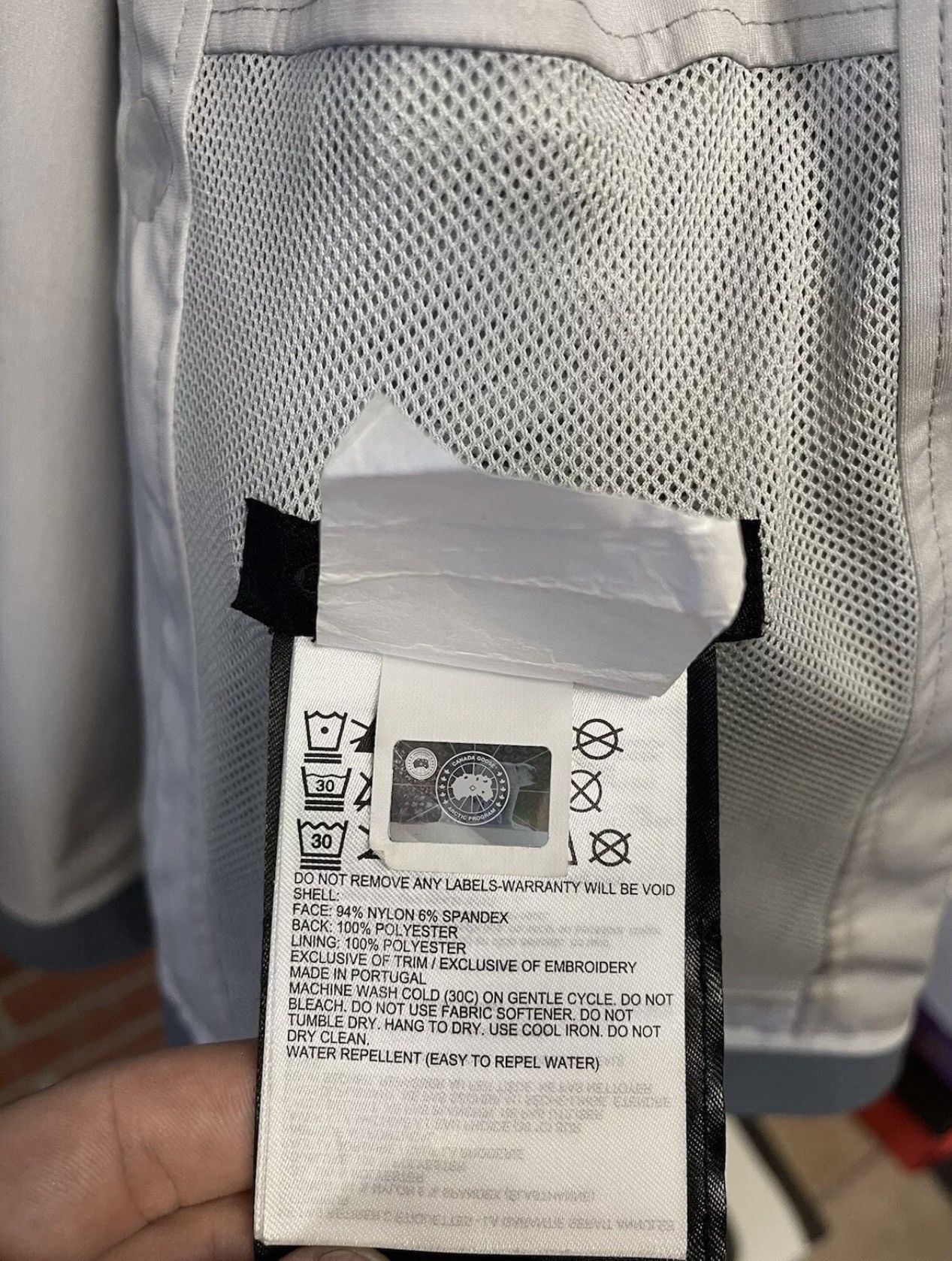 Canada Goose Size L - Canada Goose Reflective Mens Lightweight Jacket Size US L / EU 52-54 / 3 - 17 Thumbnail