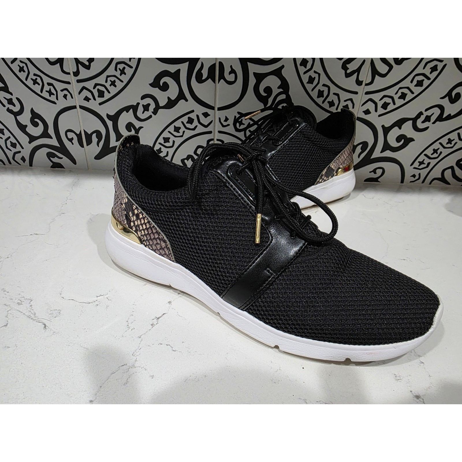 Michael Kors MICHAEL KORS Amanda Black Multicolor Mesh Lace Up Sneakers W Size US 9.5 / IT 39.5 - 1 Thumbnail