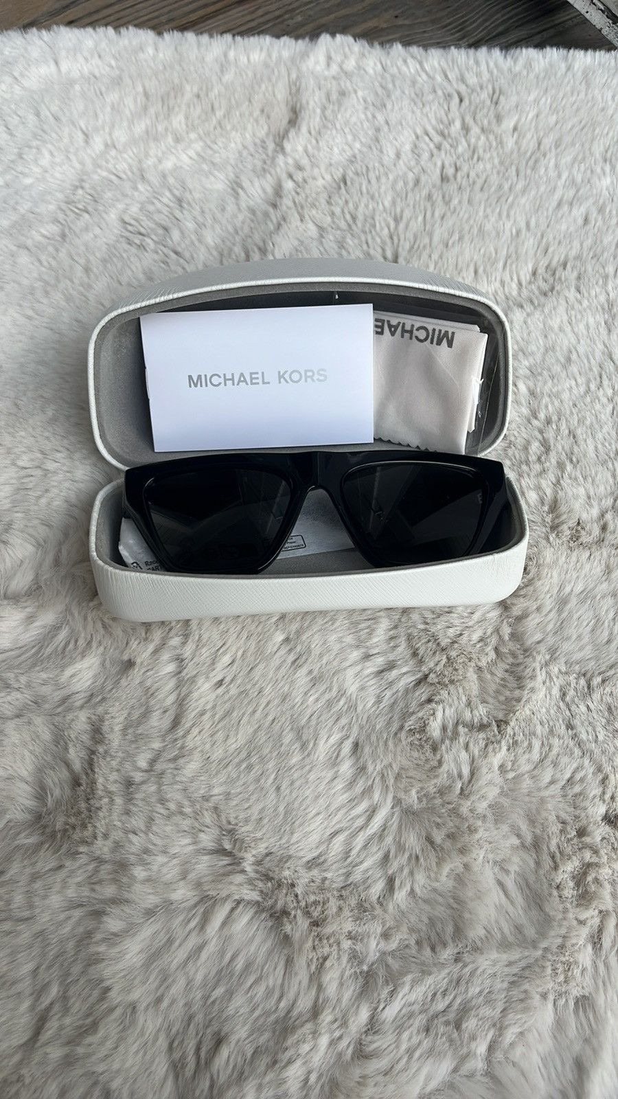 Michael Kors Michael Kors Black Sunglasses Size ONE SIZE - 1 Thumbnail